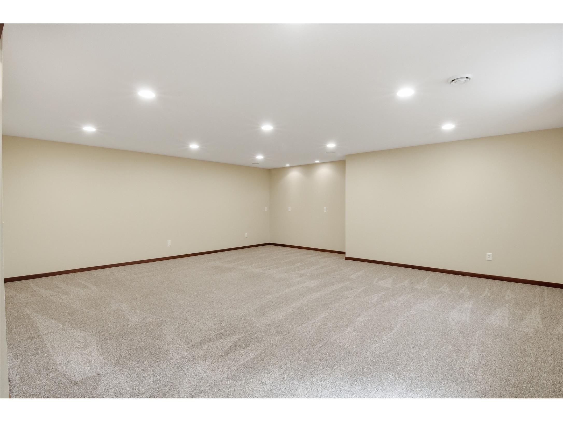 5446 Benjamin Street Eau Claire WI 54703 1601136 image34