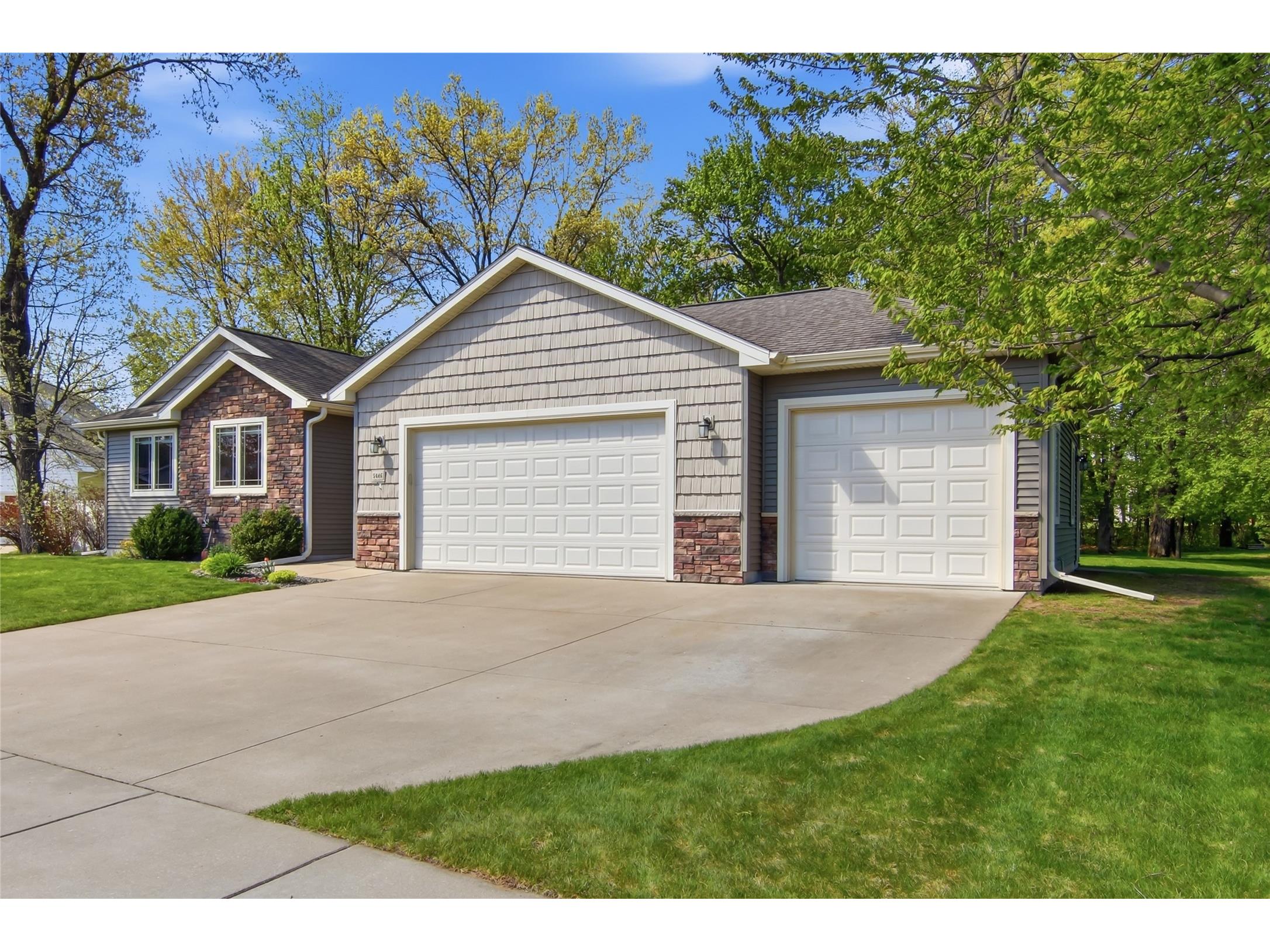 5446 Benjamin Street Eau Claire WI 54703 1601136 image50