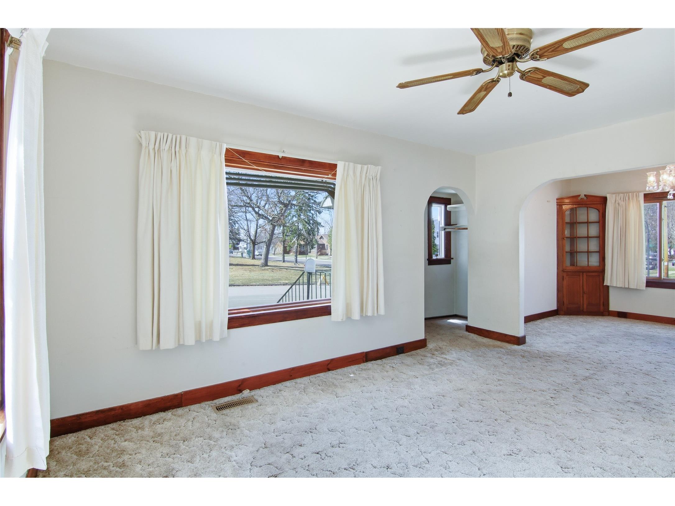 557 Bergen Avenue Eau Claire WI 54703 1599645 image3