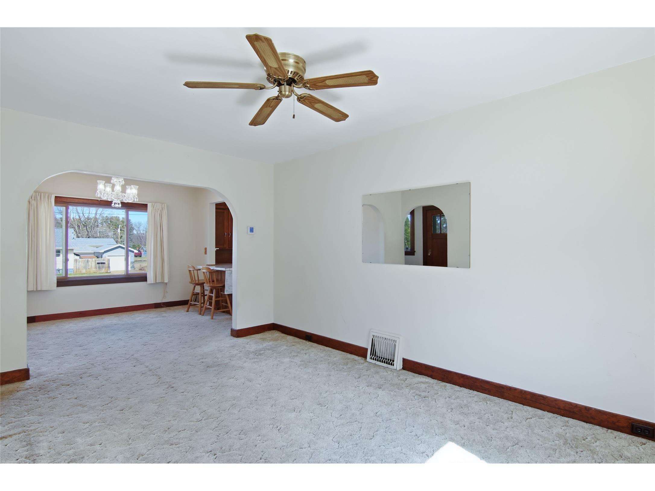 557 Bergen Avenue Eau Claire WI 54703 1599645 image4