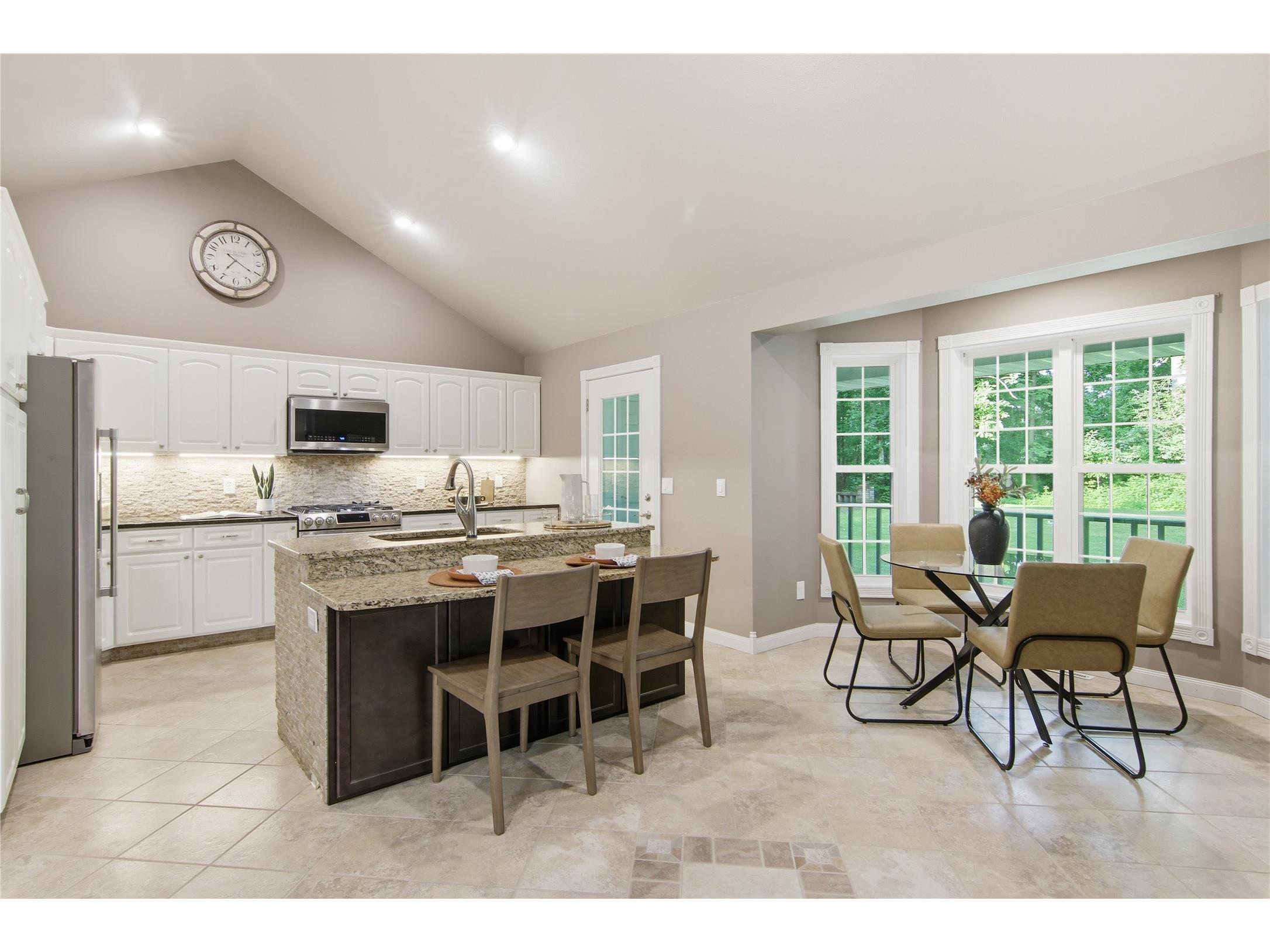 5640 Wild Rose Lane Eau Claire WI 54701 - Lowes 1602272 image28