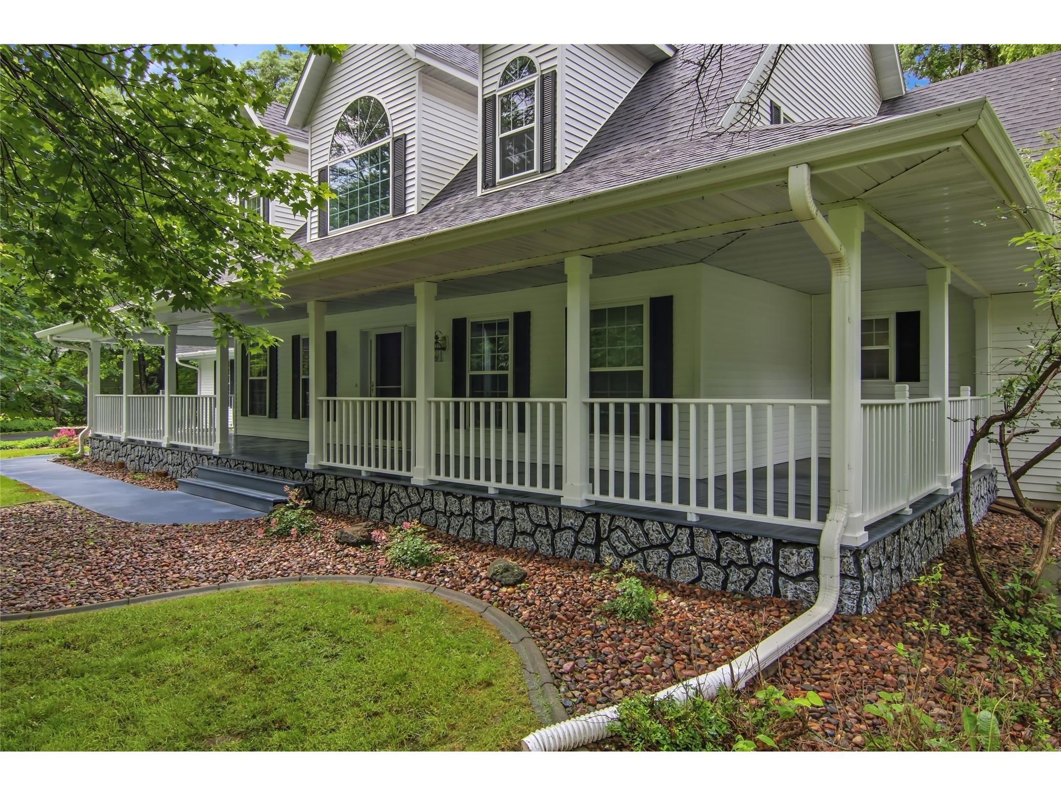 5640 Wild Rose Lane Eau Claire WI 54701 - Lowes 1602272 image6