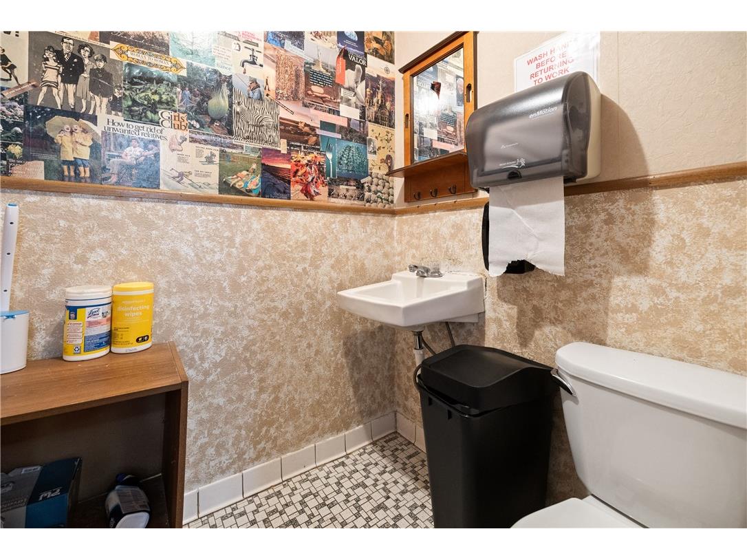 600 N Main Street Alma WI 54610 1598498 image24