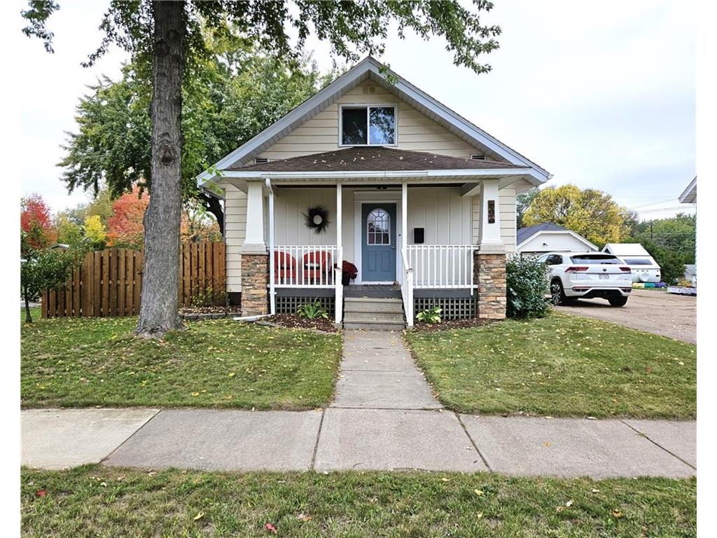 606 S Main Street Chippewa Falls WI 54729 1577207 image1