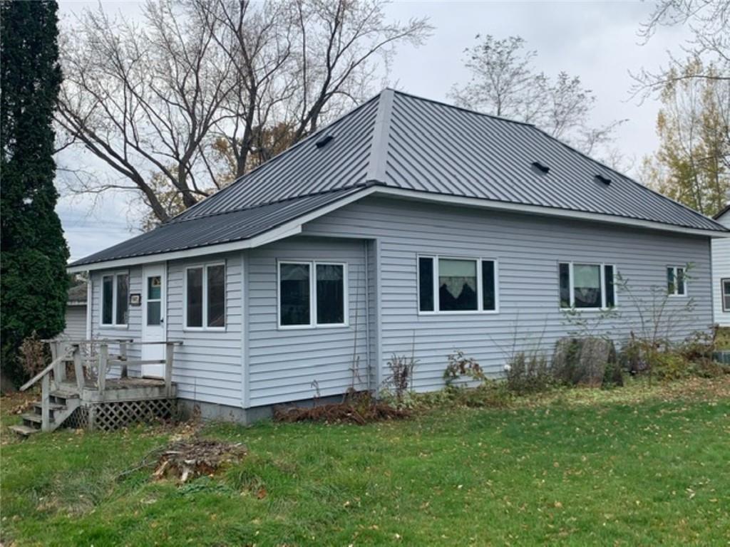 607 3rd Street Shell Lake WI 54871 1559859 image1