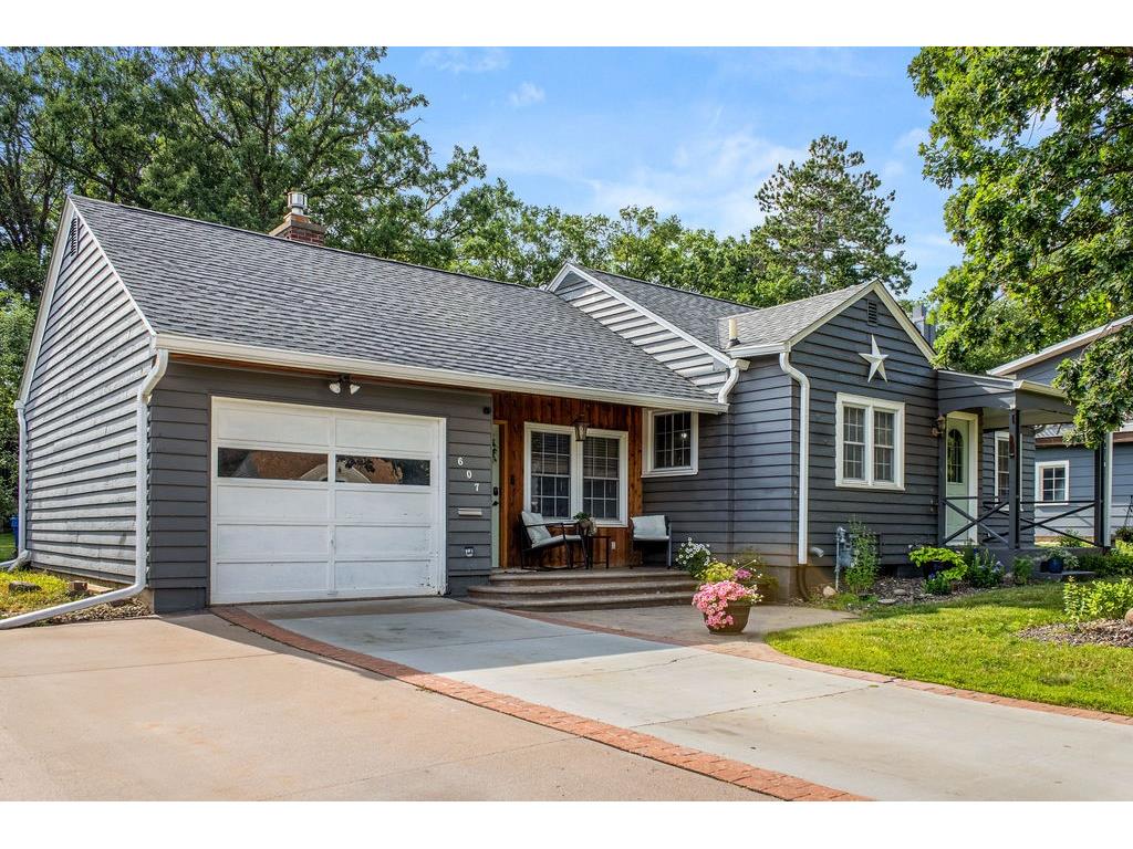 607 College Street Spooner WI 54801 1593628 image1