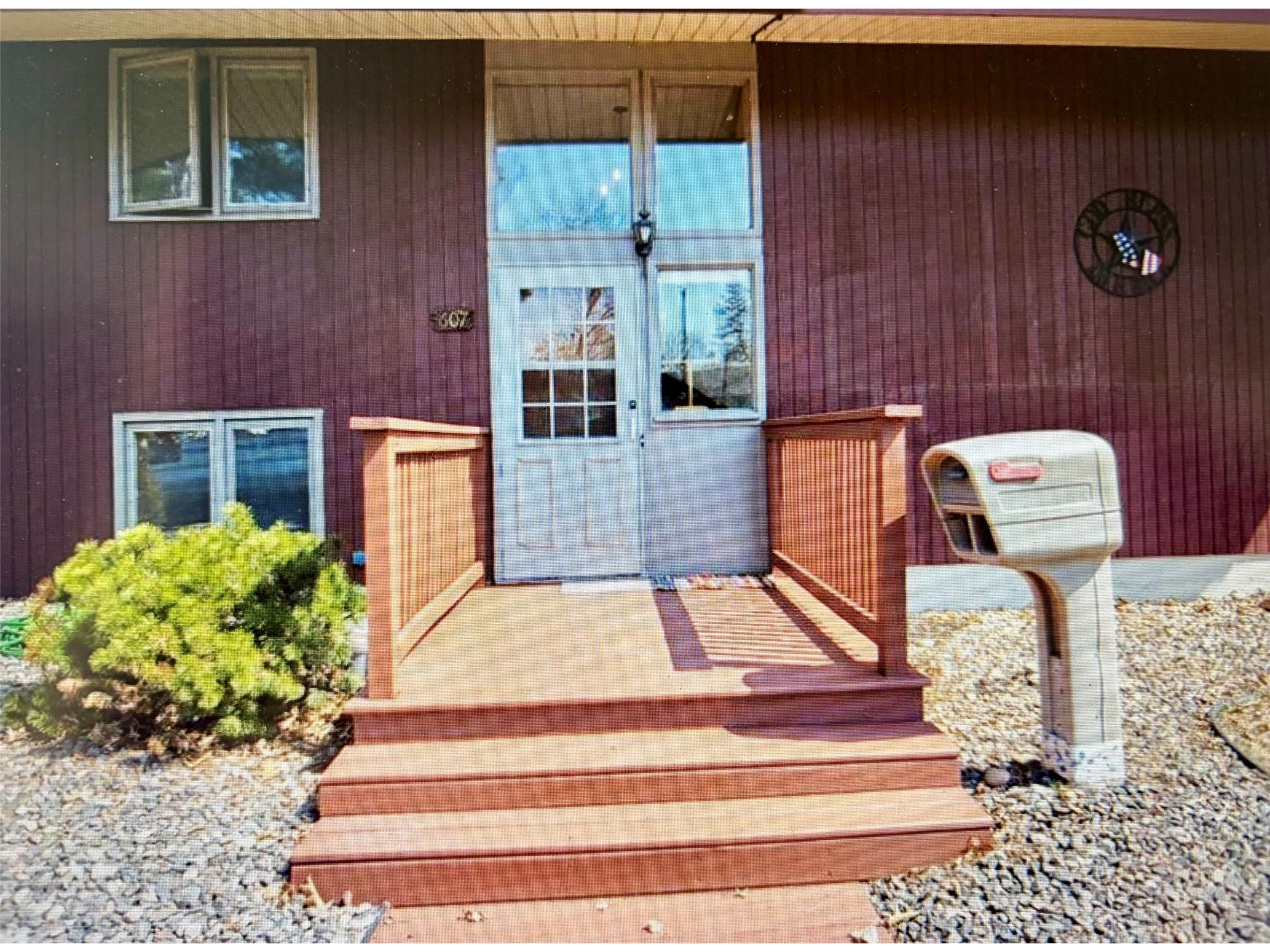 607 Cross Avenue S Amery WI 54001 - Apple River 1599324 image4