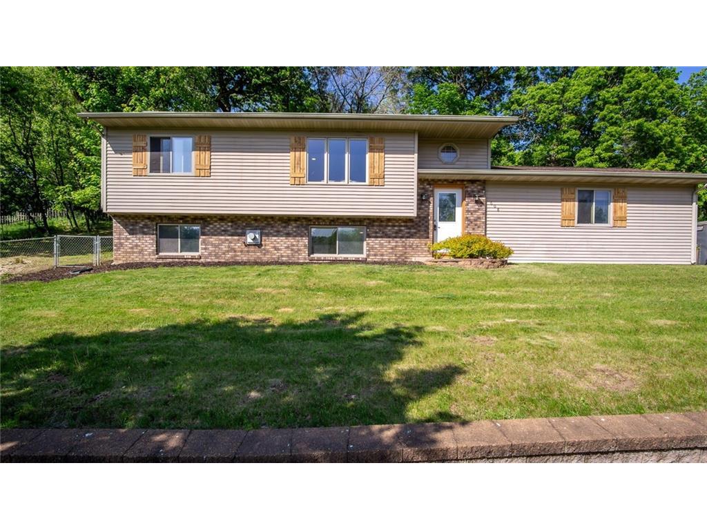 608 Hewitt Street Eau Claire WI 54703 1573539 image1