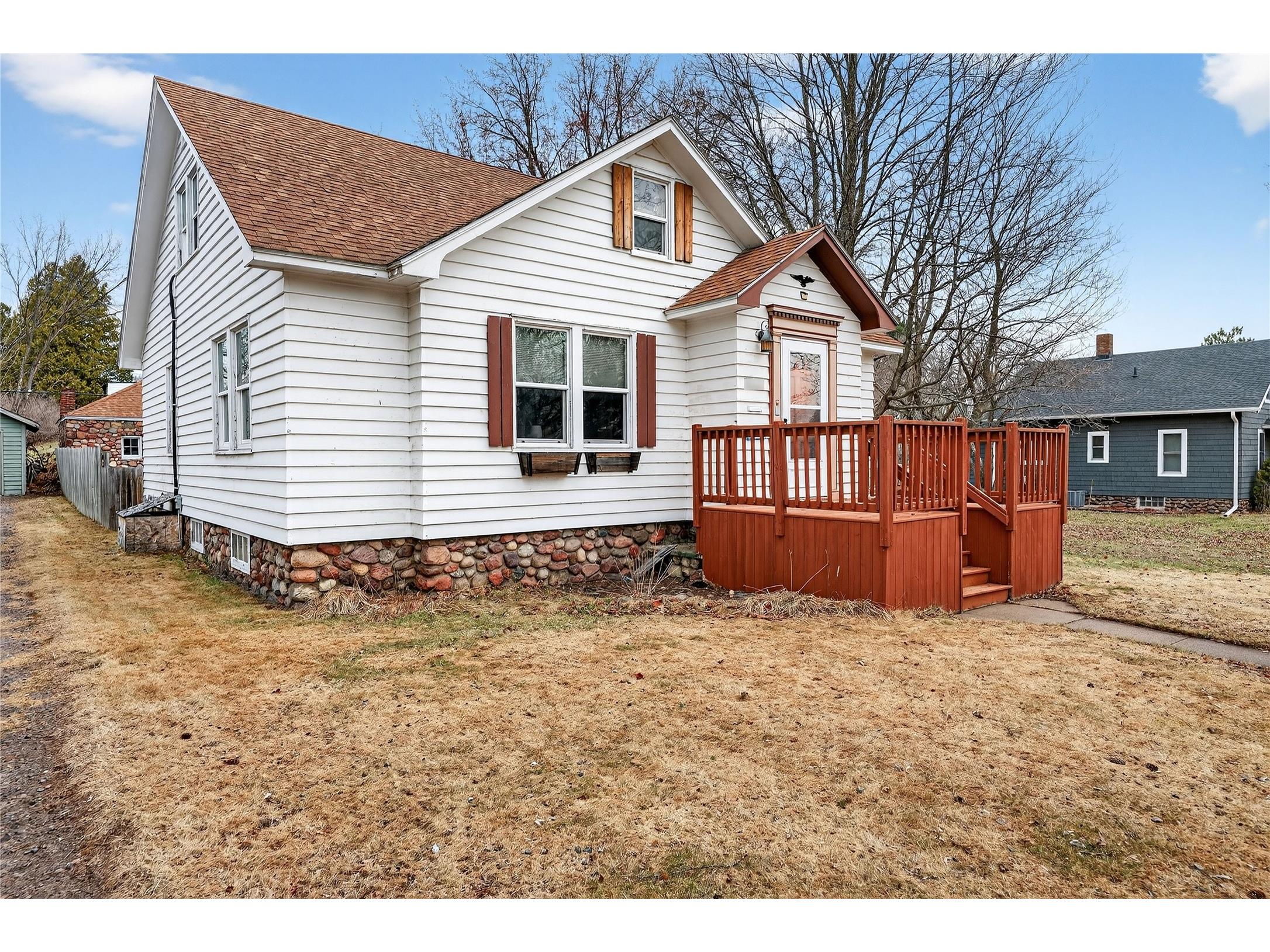 610 Oak Street Spooner WI 54801 1599583 image1