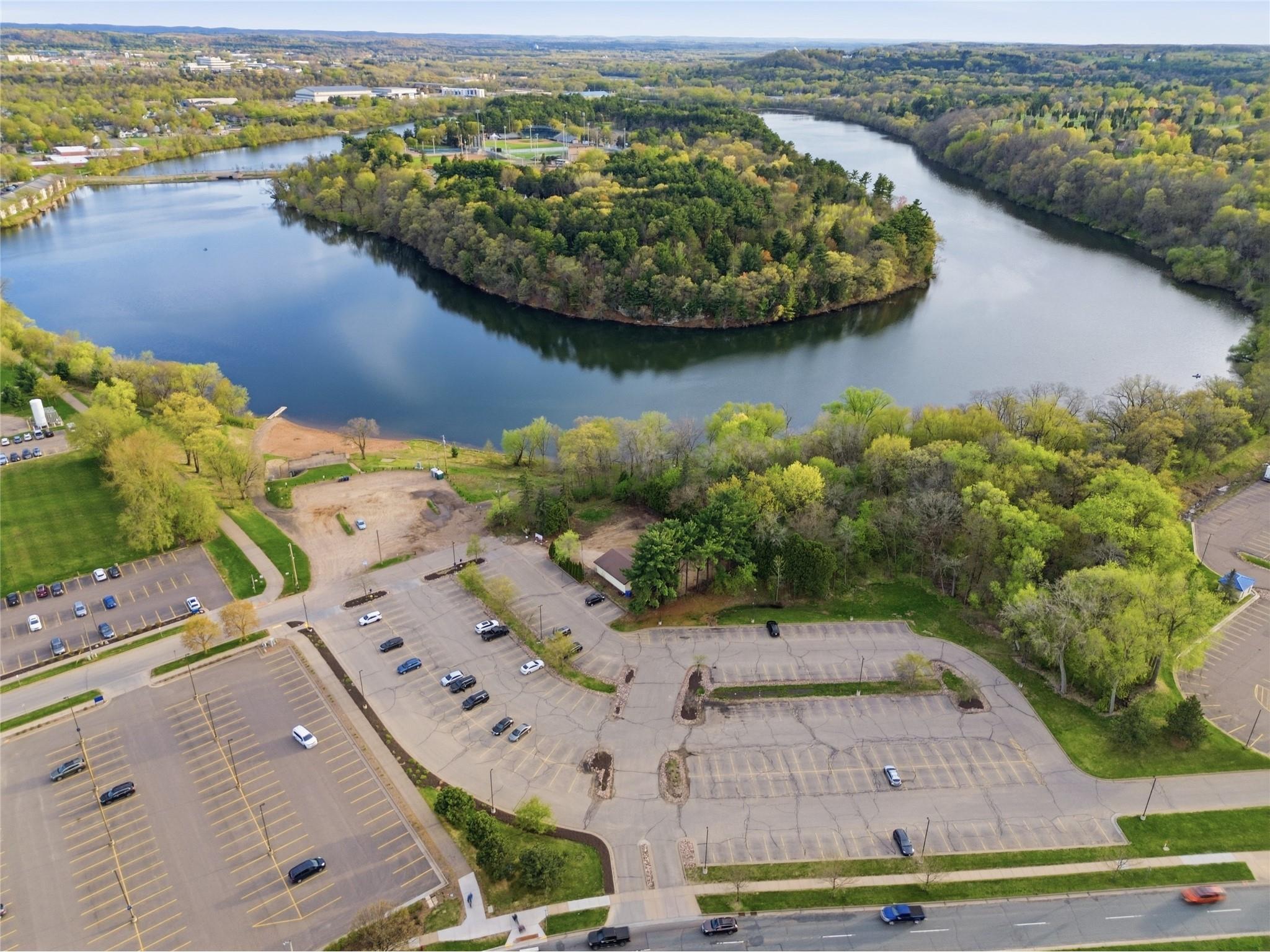 610 Randall Street Eau Claire WI 54703 - HALFMOON LAKE 1600655 image8