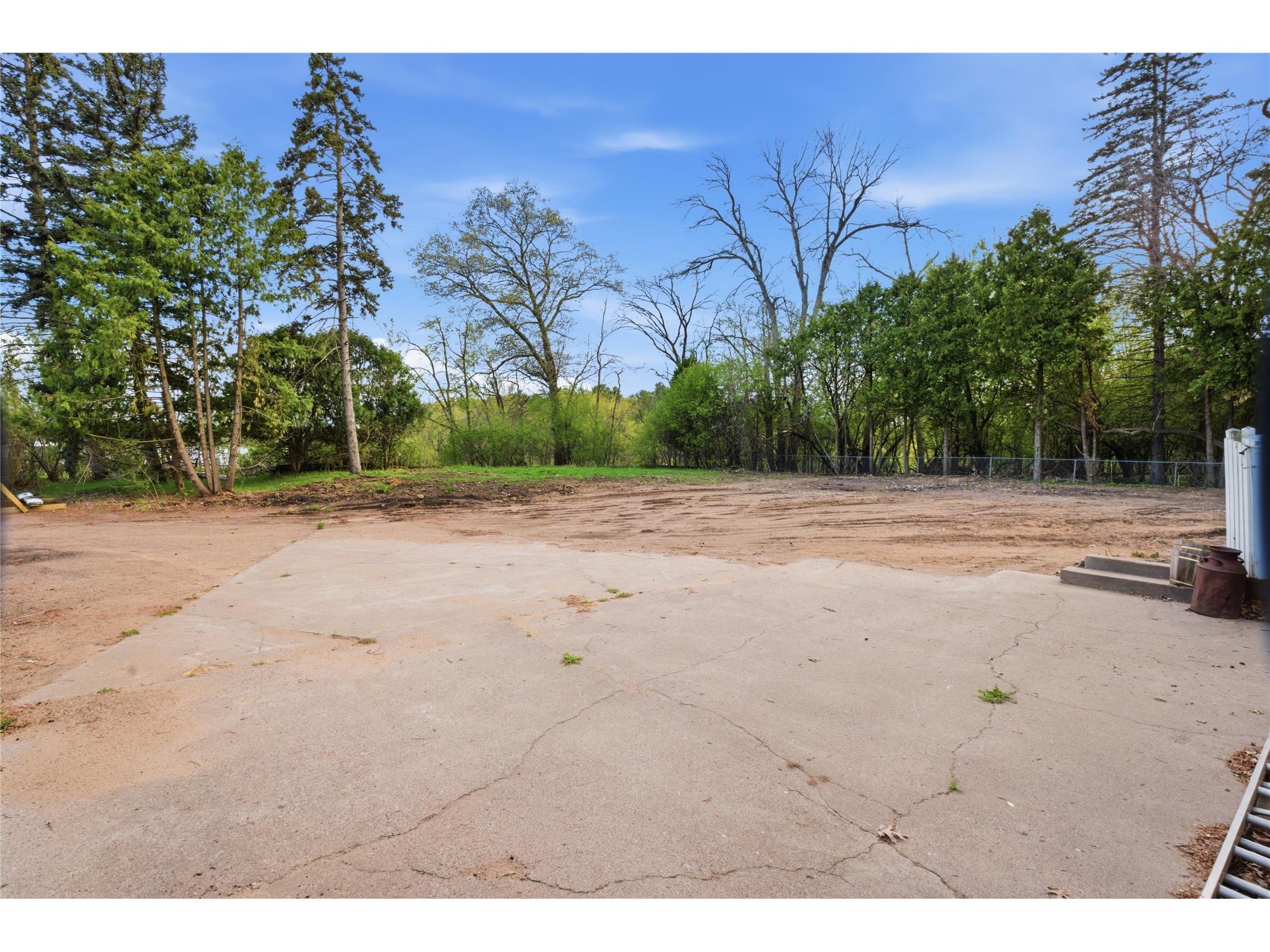 610 Randall Street Eau Claire WI 54703 - HALFMOON LAKE 1600659 image12