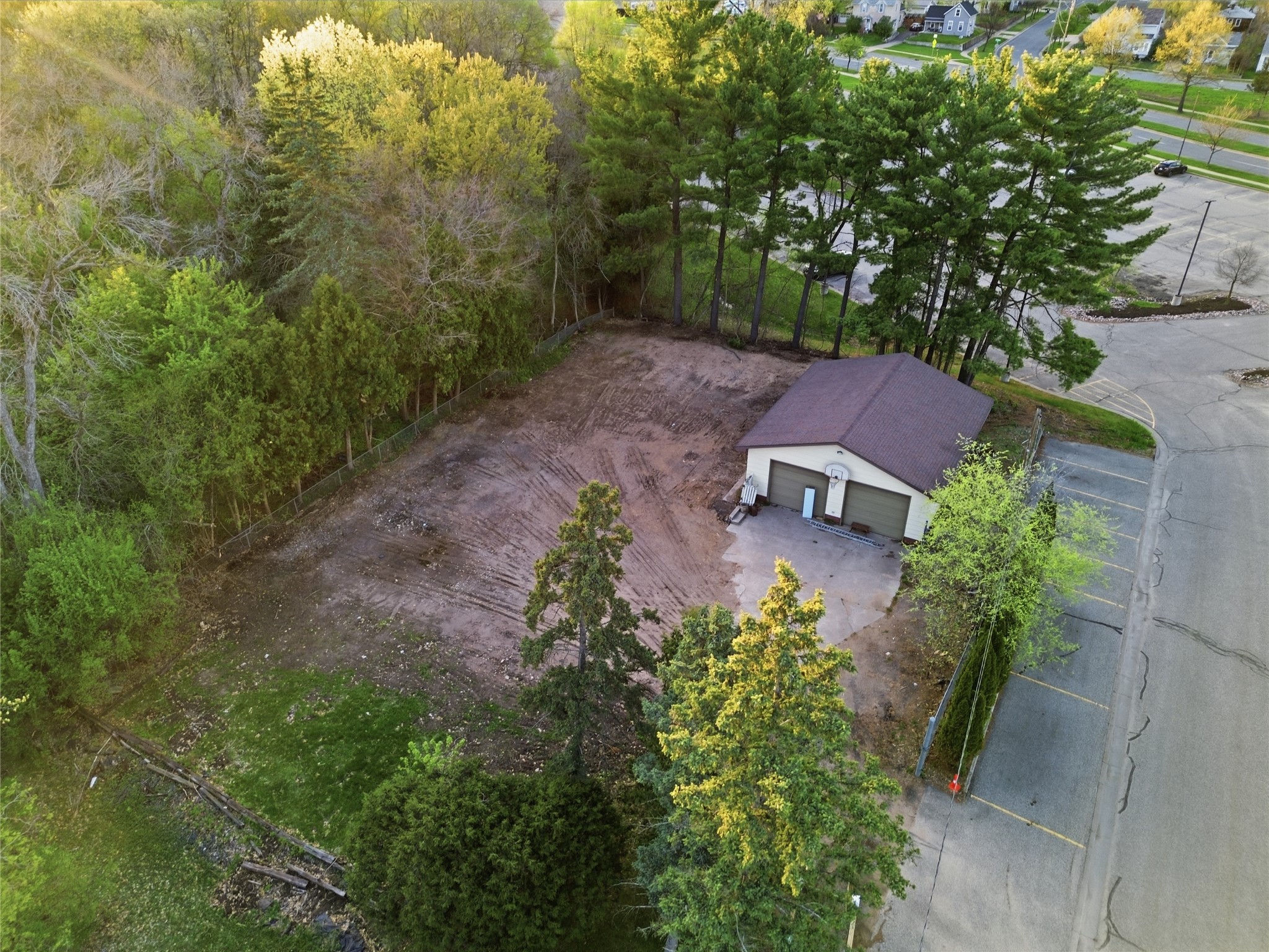 610 Randall Street Eau Claire WI 54703 - HALFMOON LAKE 1600659 image3