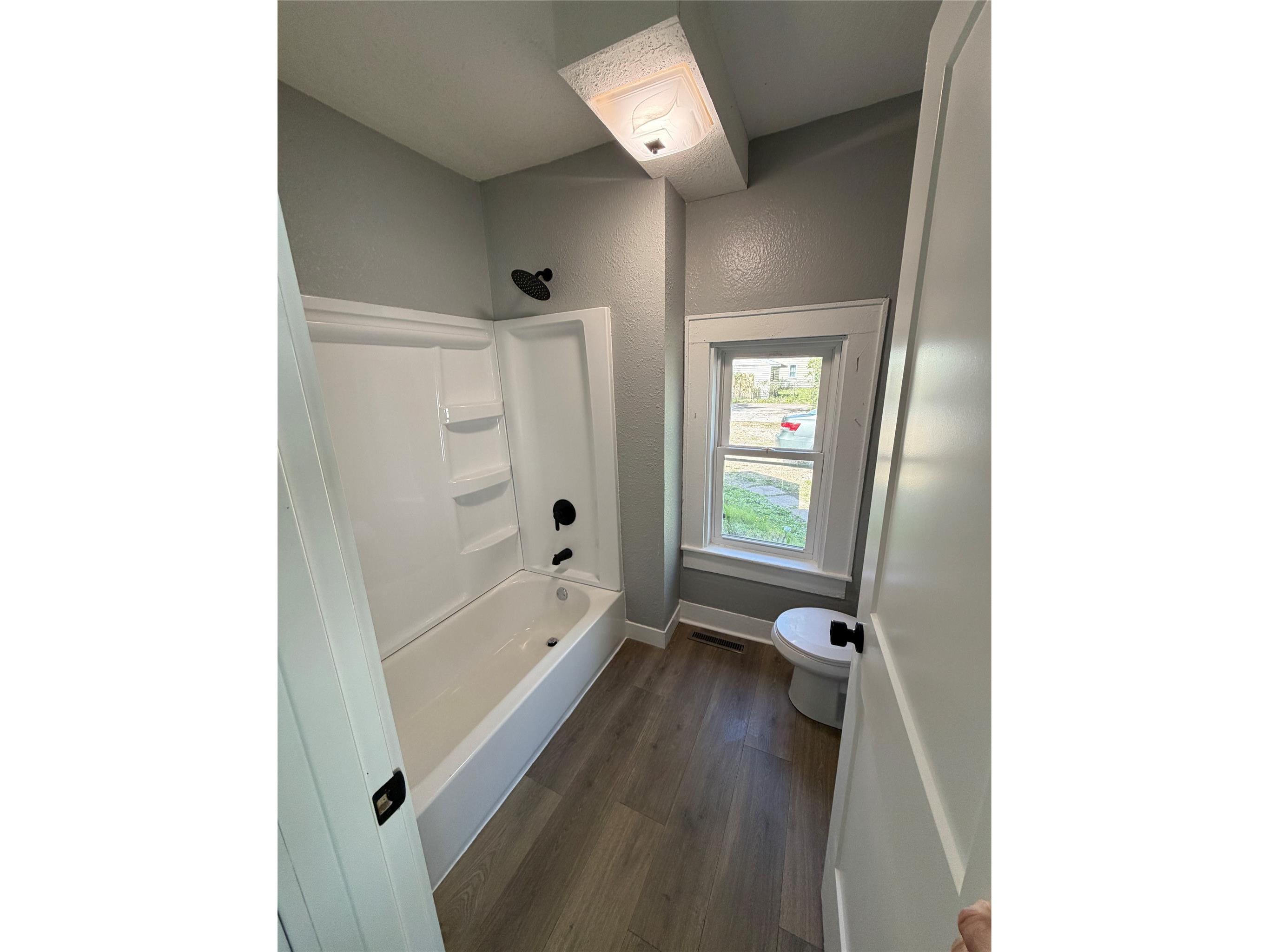 614 Cochrane Street #2 Eau Claire WI 54703 1601106 image18