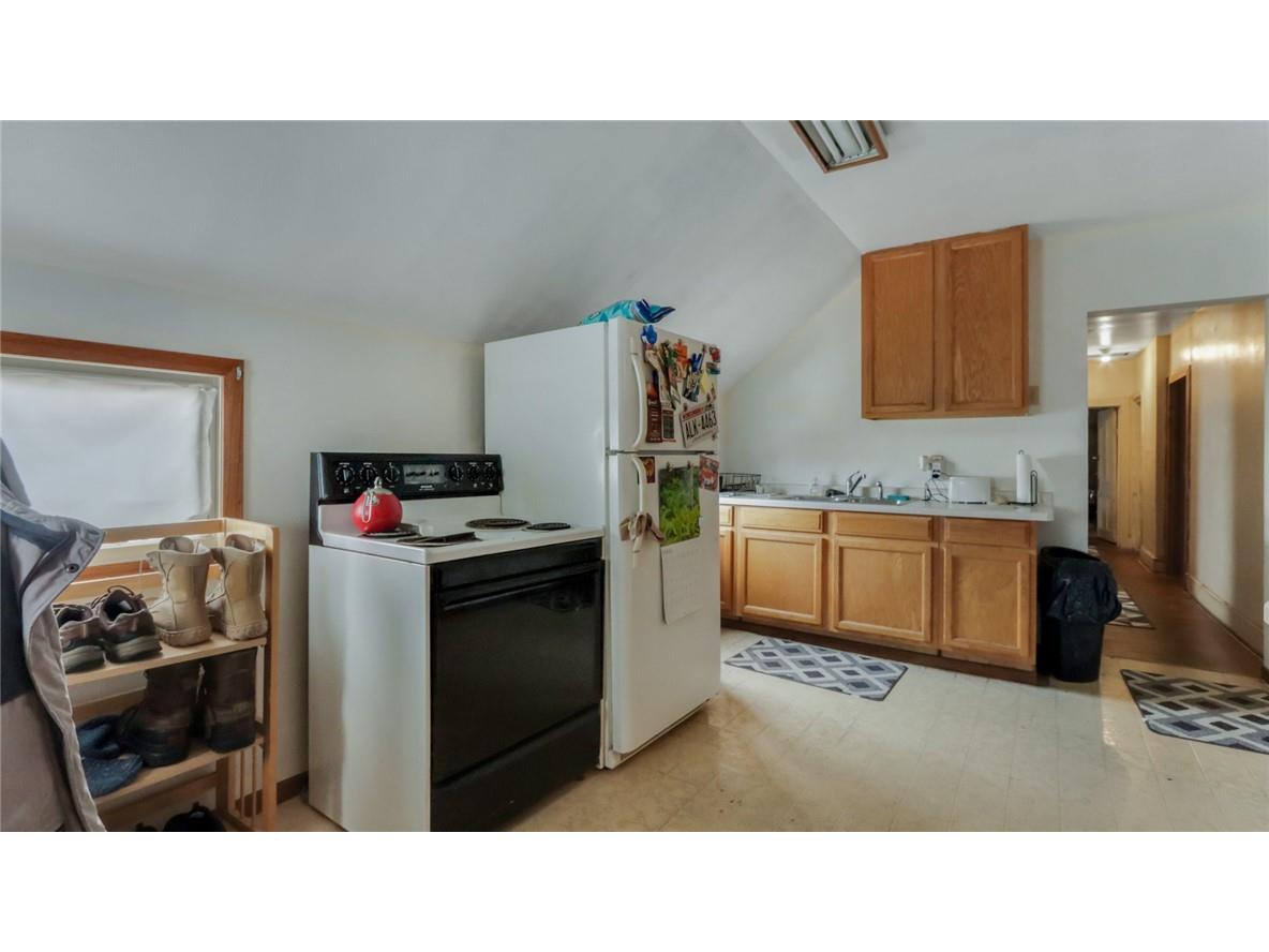 619 Broadway Street S Menomonie WI 54751 1582319 image23