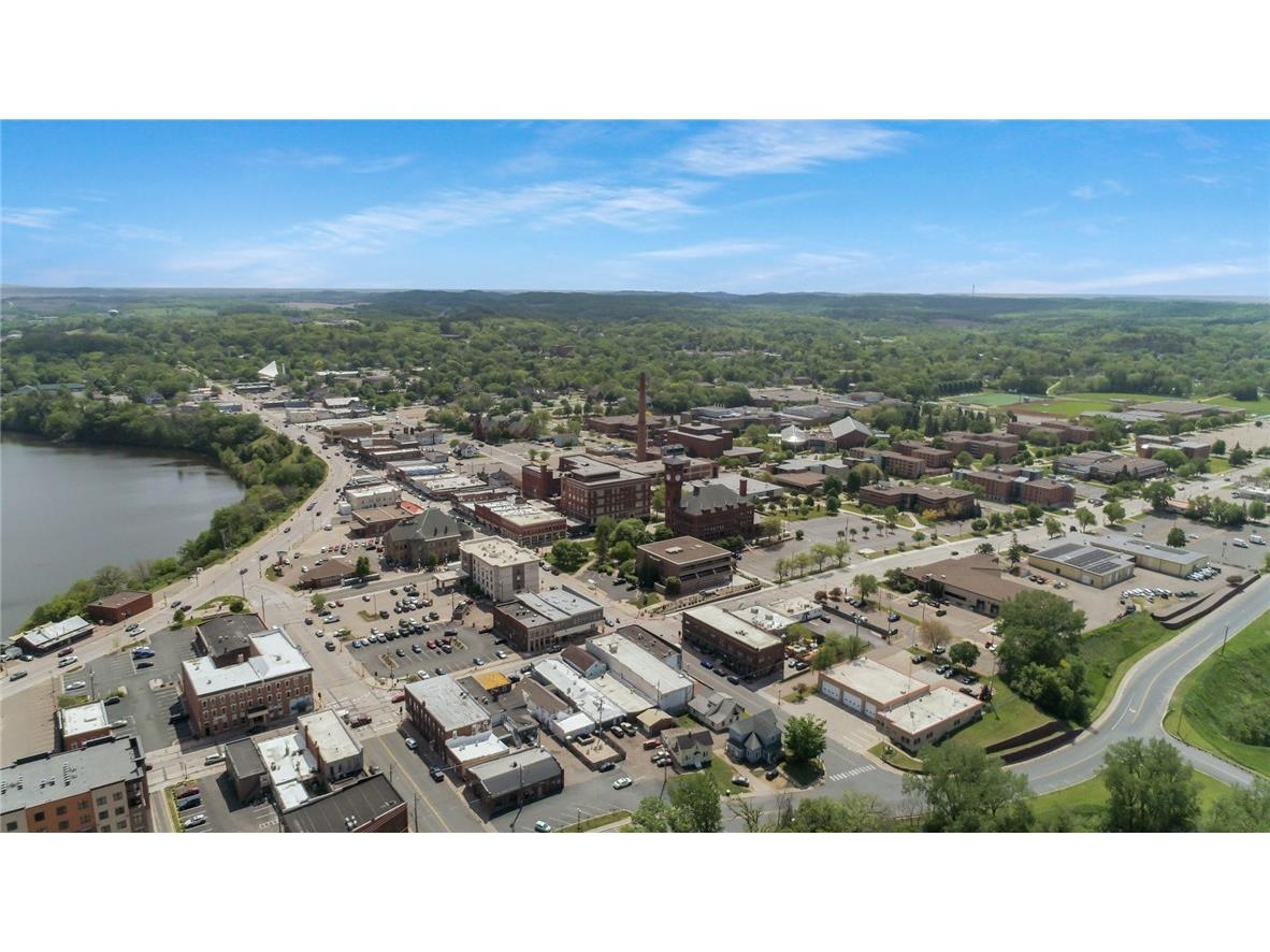 619 Broadway Street S Menomonie WI 54751 1582319 image6