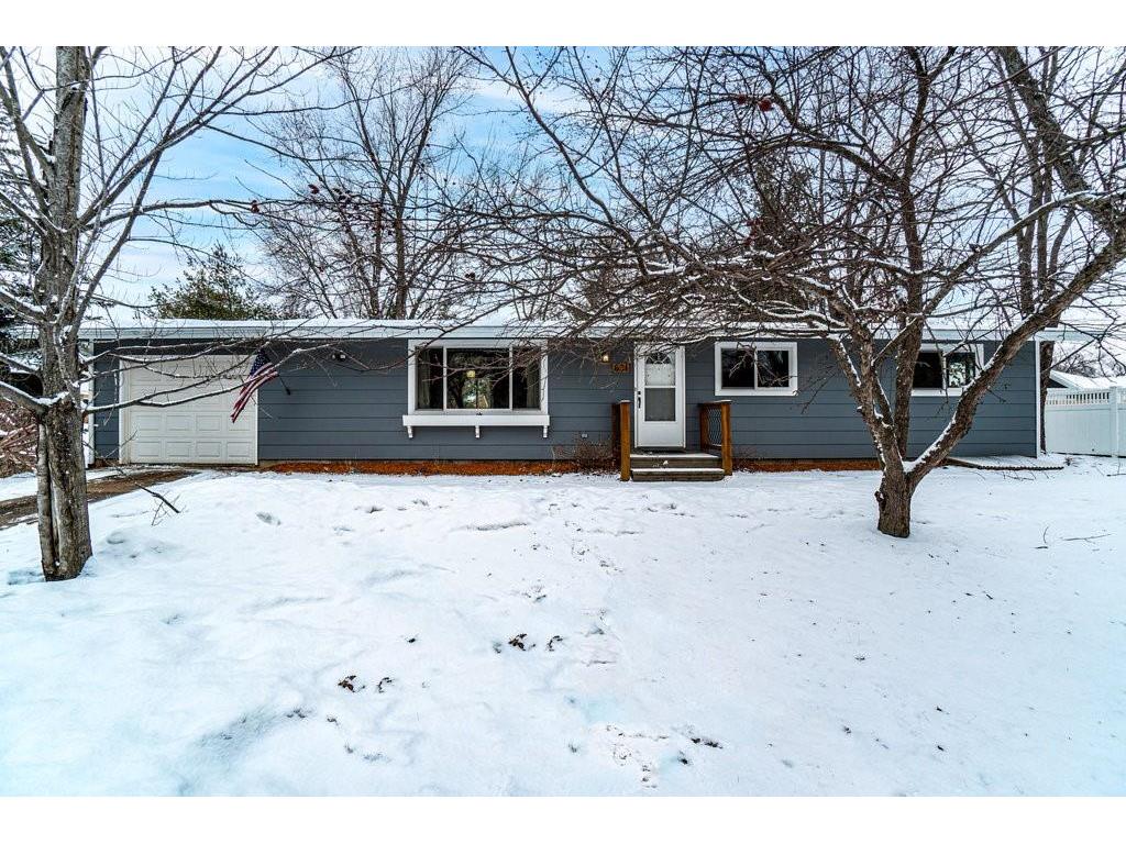 621 21st Avenue, Menomonie, WI, 54751 MLS 1570702 Edina Realty