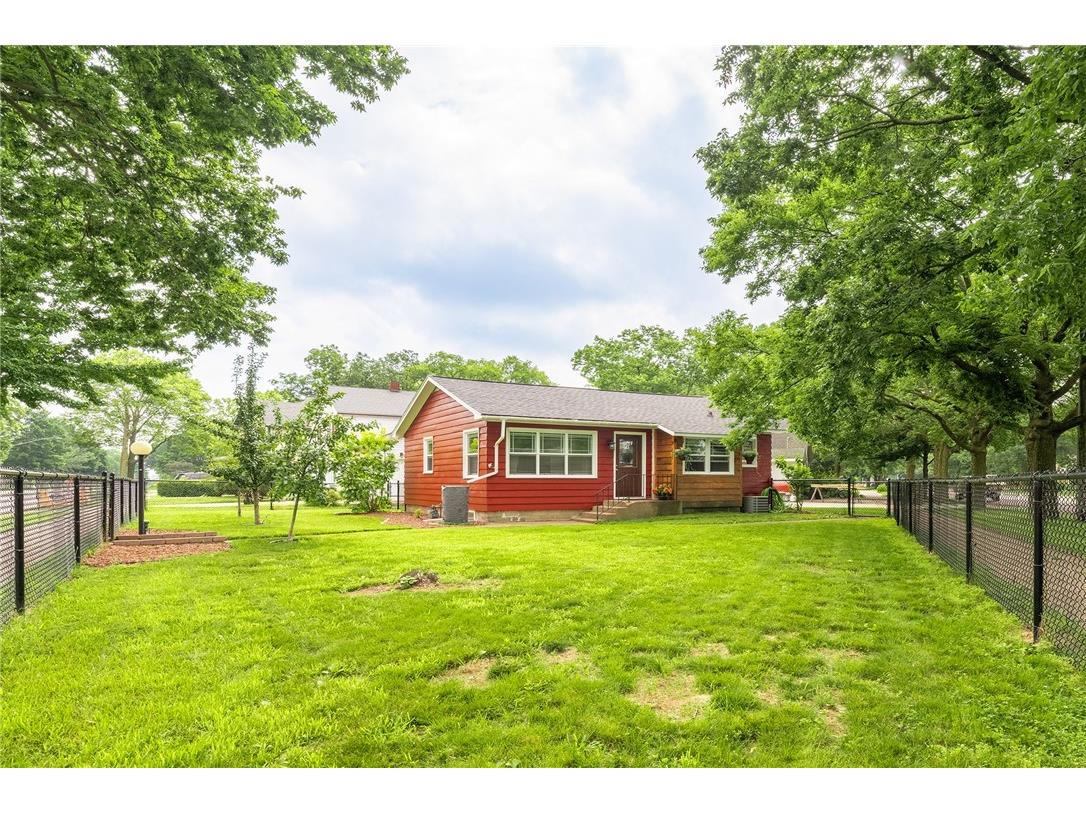 621 Coleman Street Chippewa Falls WI 54729 1593391 image1