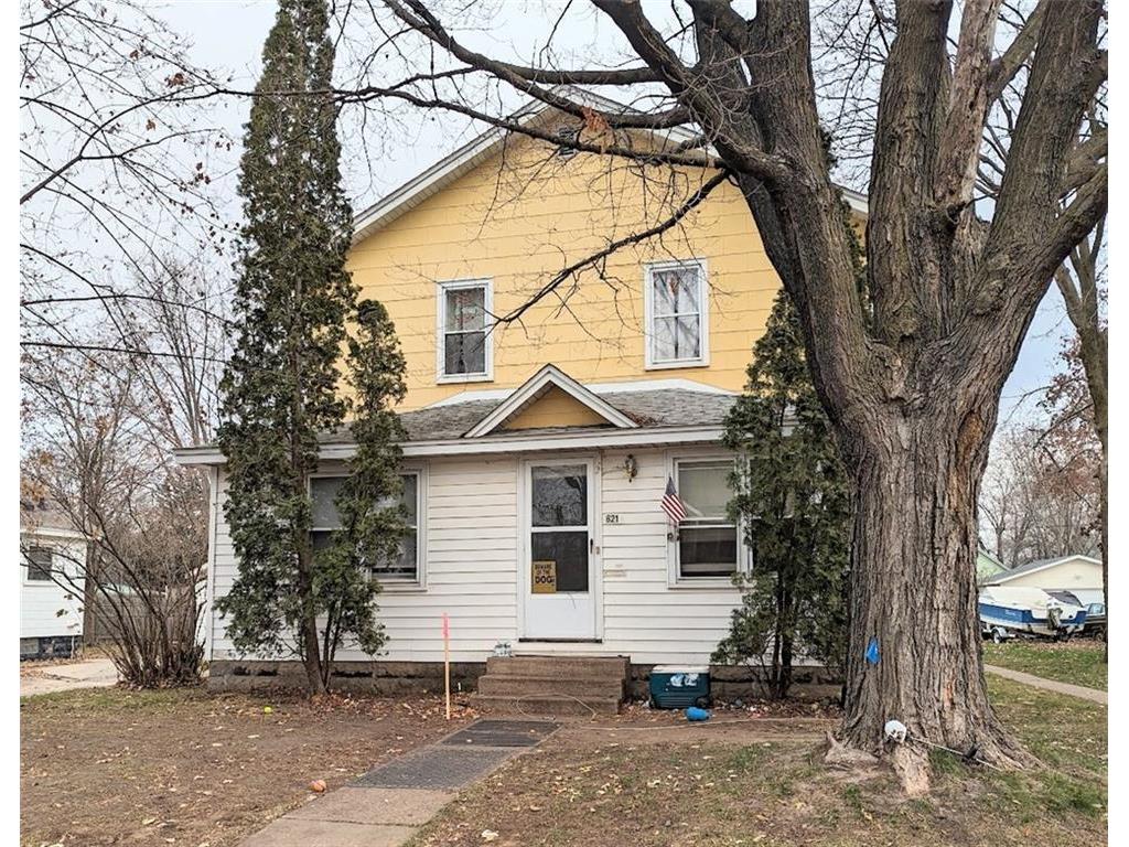 621 Davis Avenue #1 & 2 Eau Claire WI 54703 1578277 image1