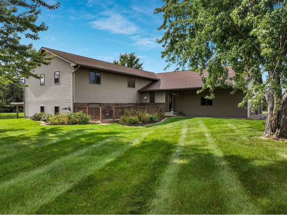 621 Glover Road Hudson WI 54016 1585236 image1