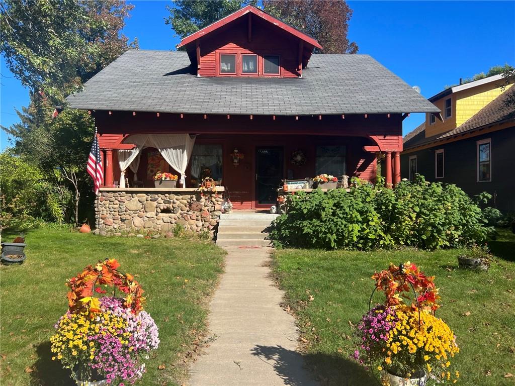622 Oak Street, Spooner, WI, 54801 MLS 1569335 Edina Realty