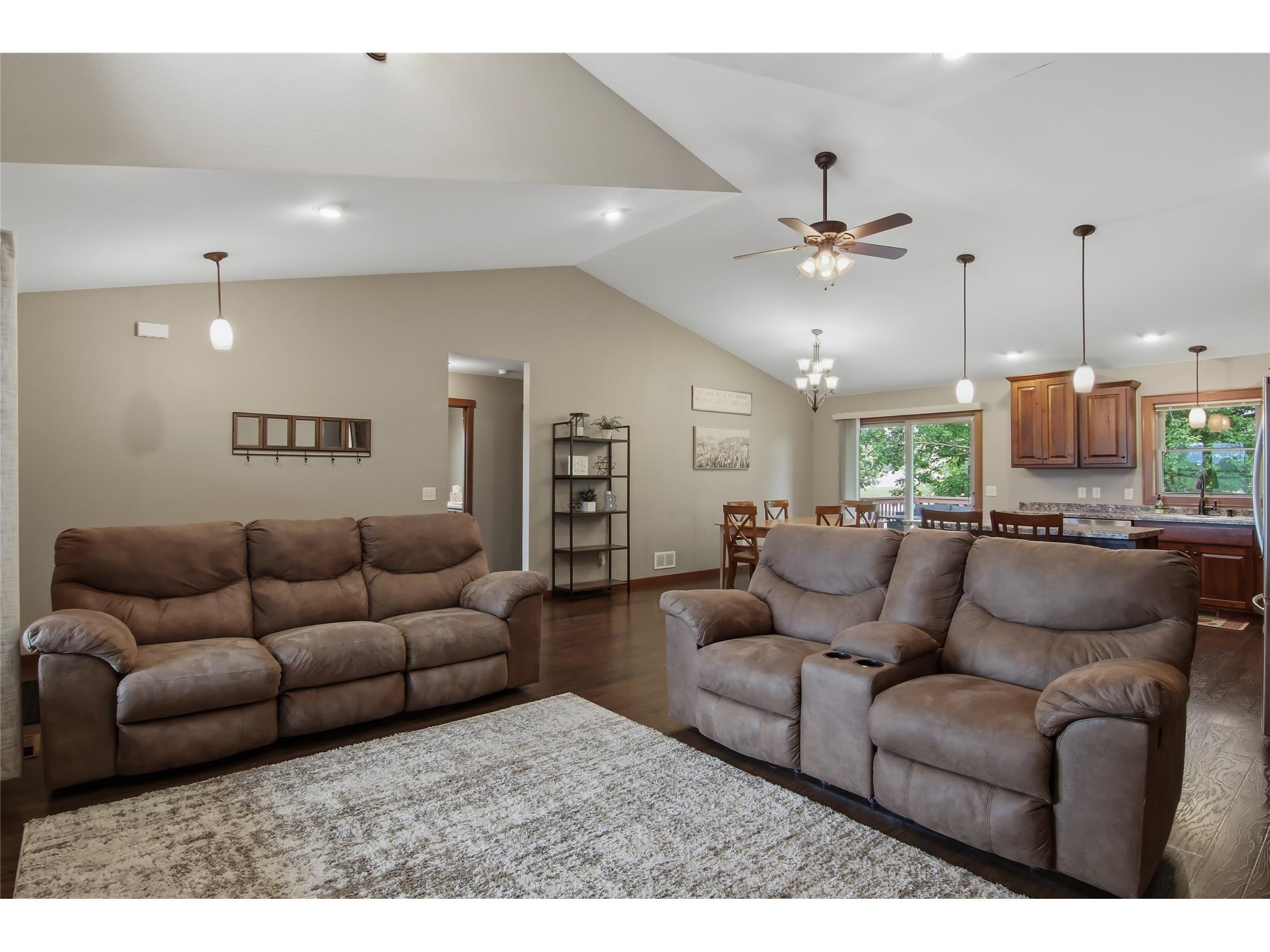 623 Autumn Drive Altoona WI 54720 1602001 image5
