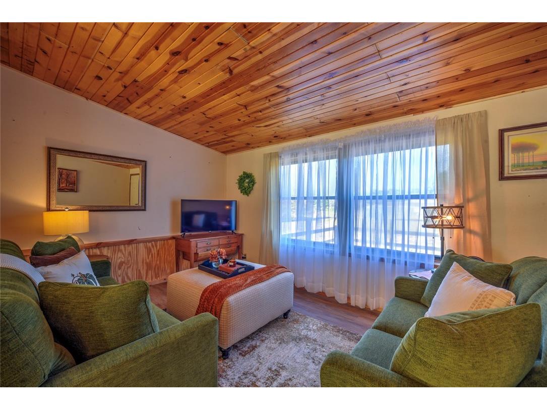 6239 Peterson Road Webster WI 54893 1596055 image3