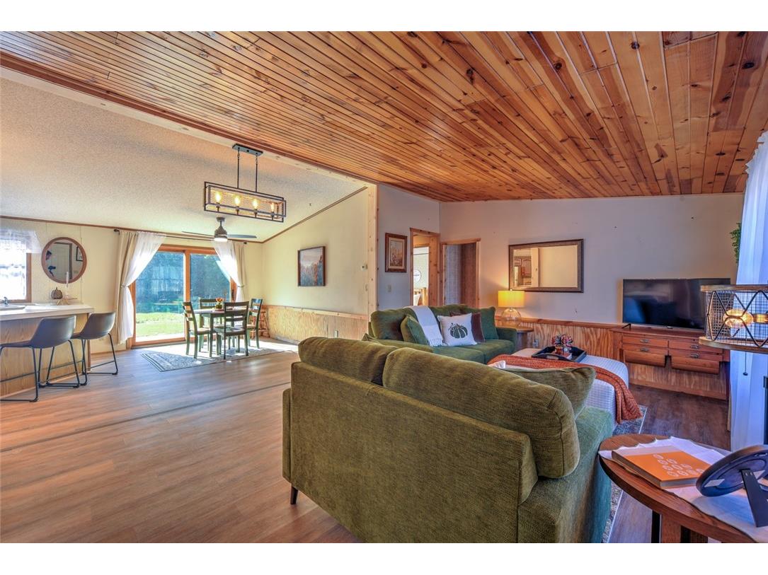 6239 Peterson Road Webster WI 54893 1596055 image4