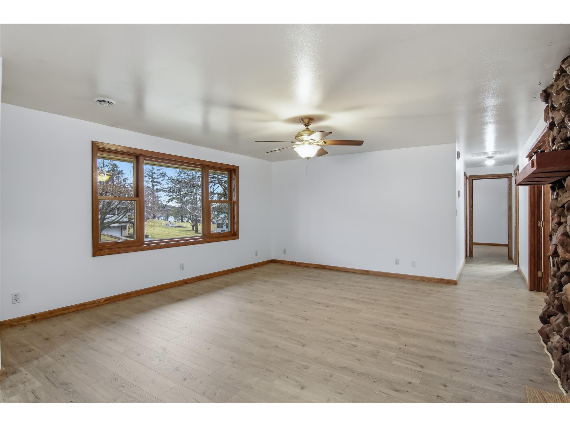 625 10th Avenue Bloomer WI 54724 1599484 image11