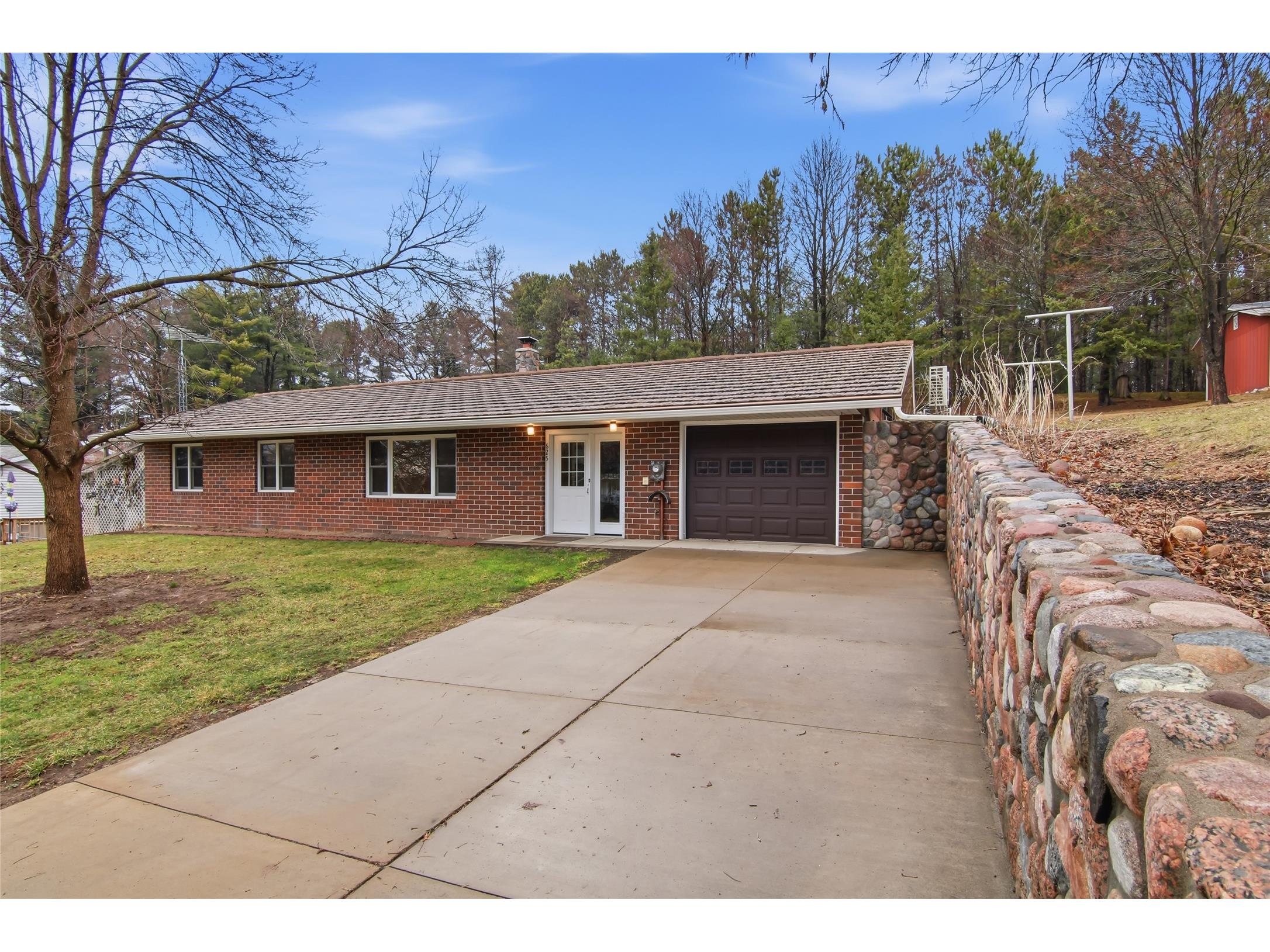 625 10th Avenue Bloomer WI 54724 1599484 image3