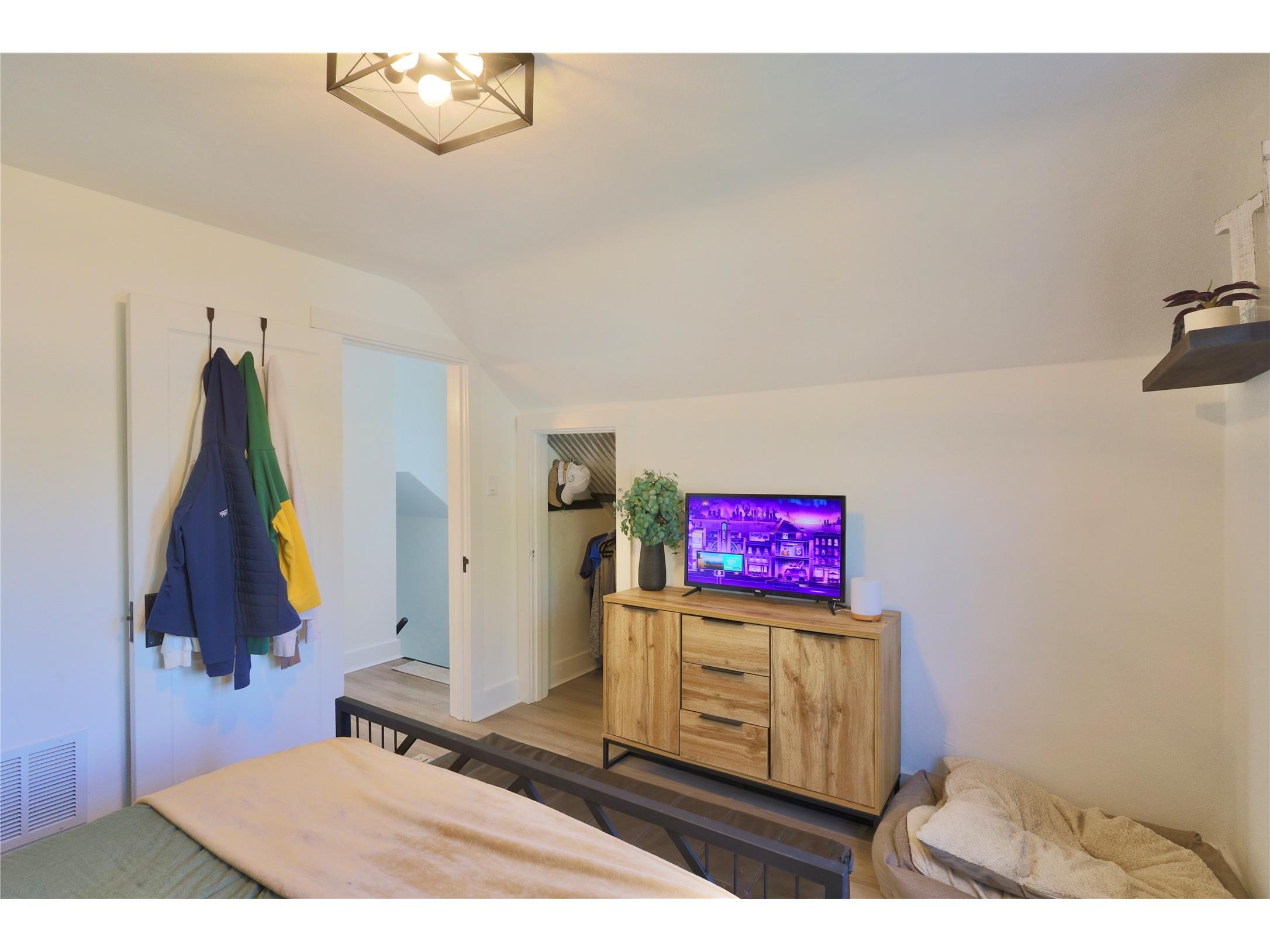 625 N Dewey Street Eau Claire WI 54703 1602197 image22