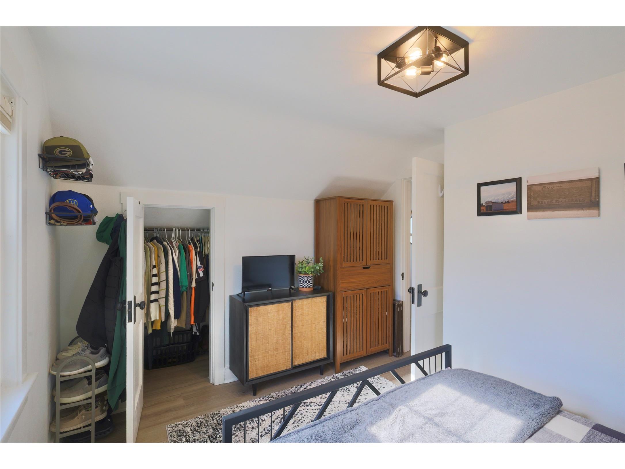 625 N Dewey Street Eau Claire WI 54703 1602197 image24