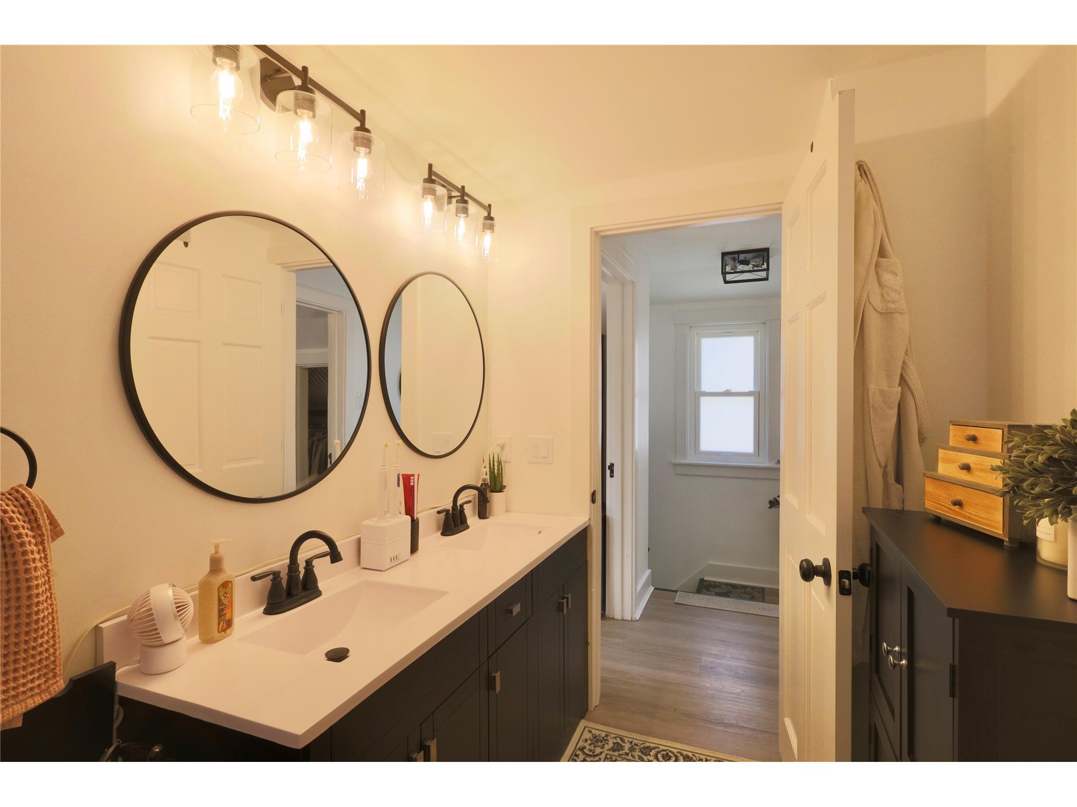 625 N Dewey Street Eau Claire WI 54703 1602197 image27