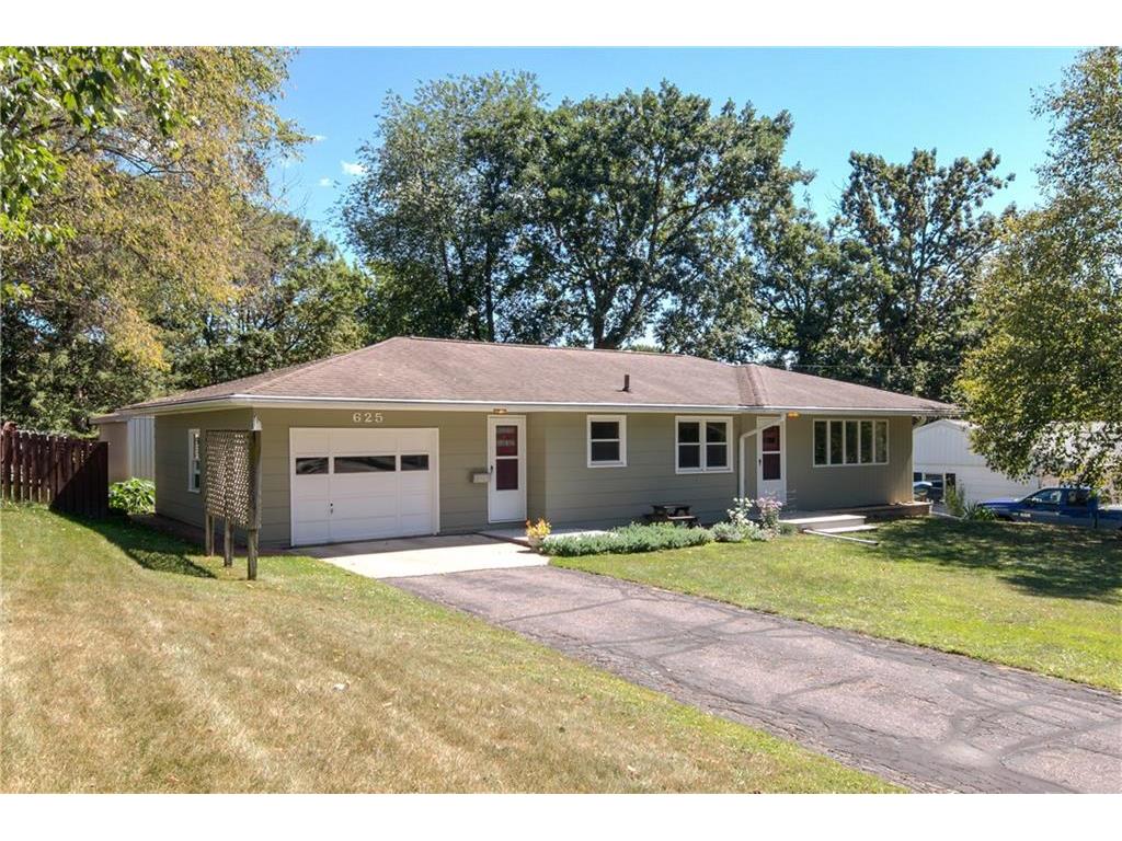 625 Oakwood Drive, Durand, WI 54736 MLS 1546917 Edina Realty