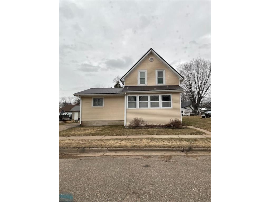 626 Gilman Street, Stanley, WI, 54768 MLS 1569326 Edina Realty