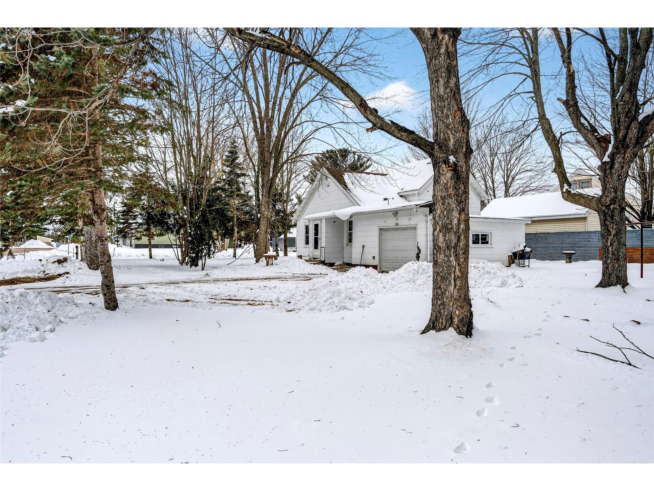 626 Leonard Street Chetek WI 54728 1599267 image9