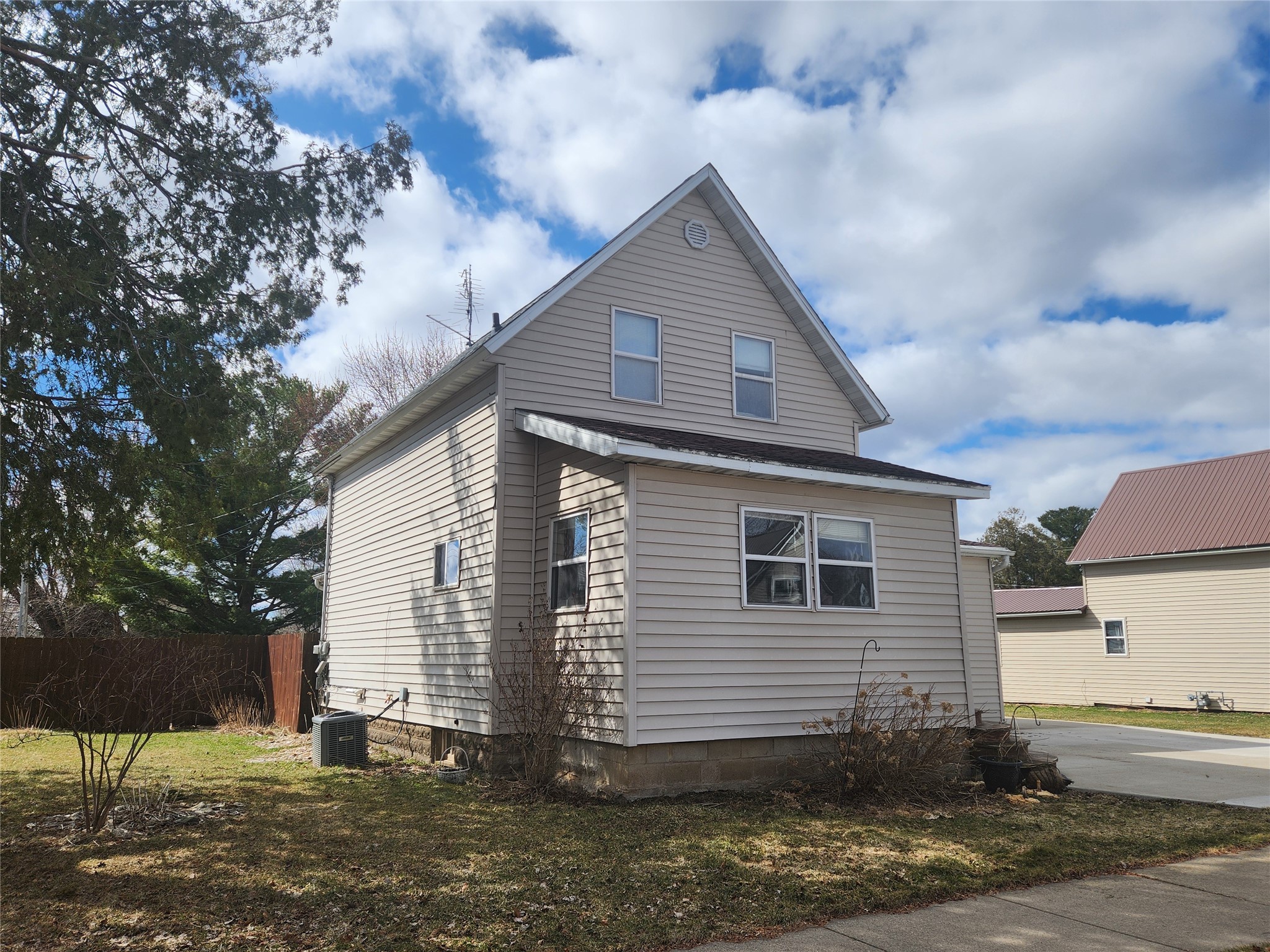 627 Gilman Street Stanley WI 54768 1599766 image2