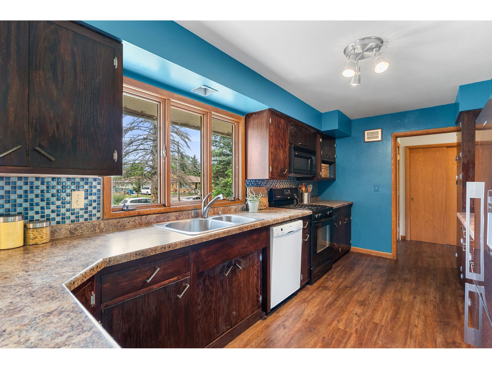 628 E Wisconsin Avenue Barron WI 54812 1602277 image5