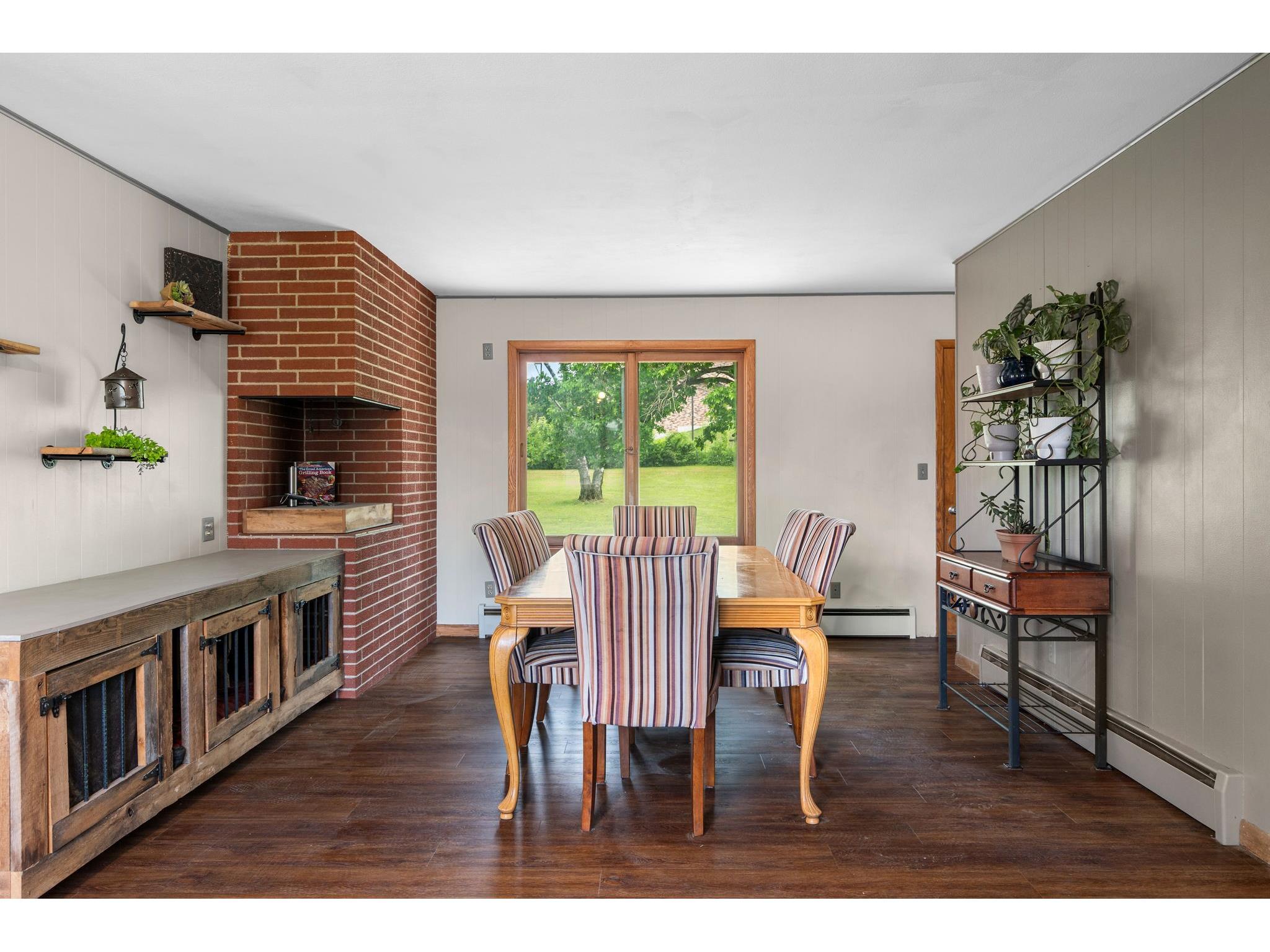 628 E Wisconsin Avenue Barron WI 54812 1602277 image9