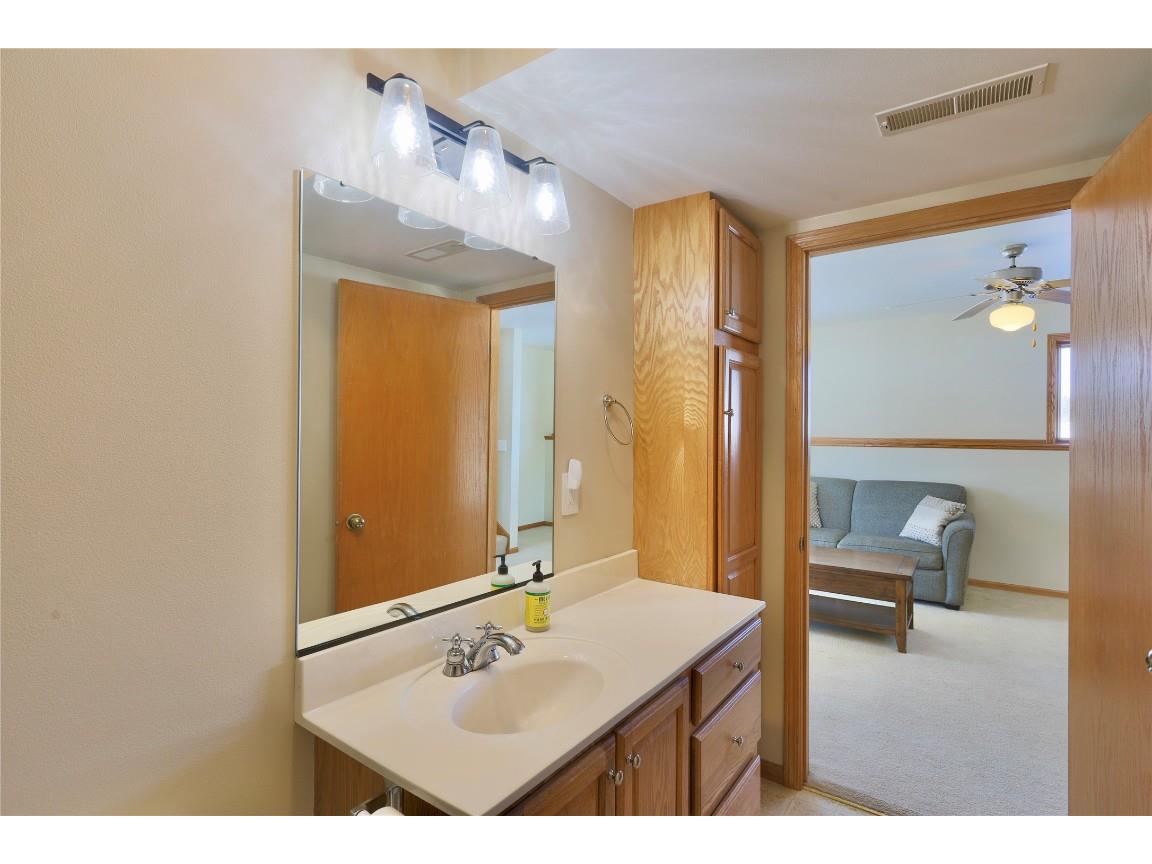 6323 17th Avenue Eau Claire WI 54703 1599732 image44