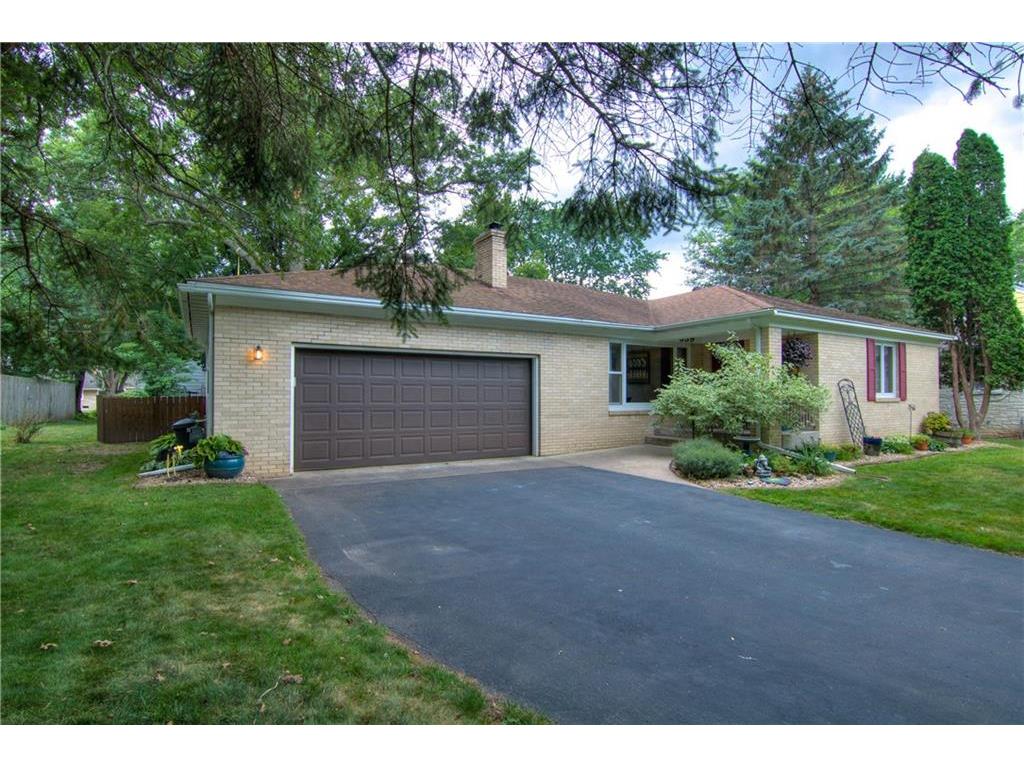 639 Putnam Drive, Eau Claire, WI 54701 MLS 1567852 Edina Realty