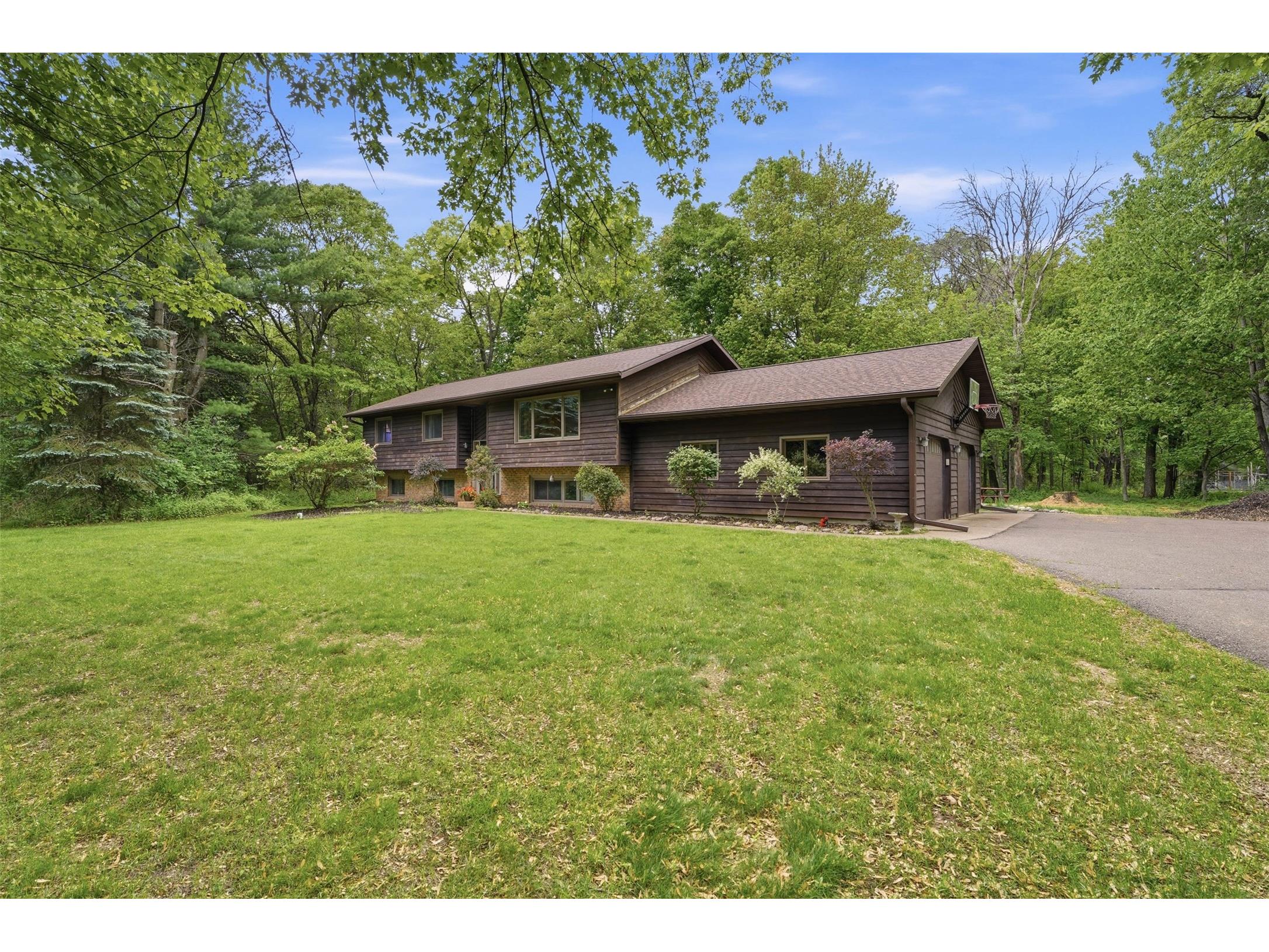 642 S 57th Avenue Eau Claire WI 54703 1600856 image2