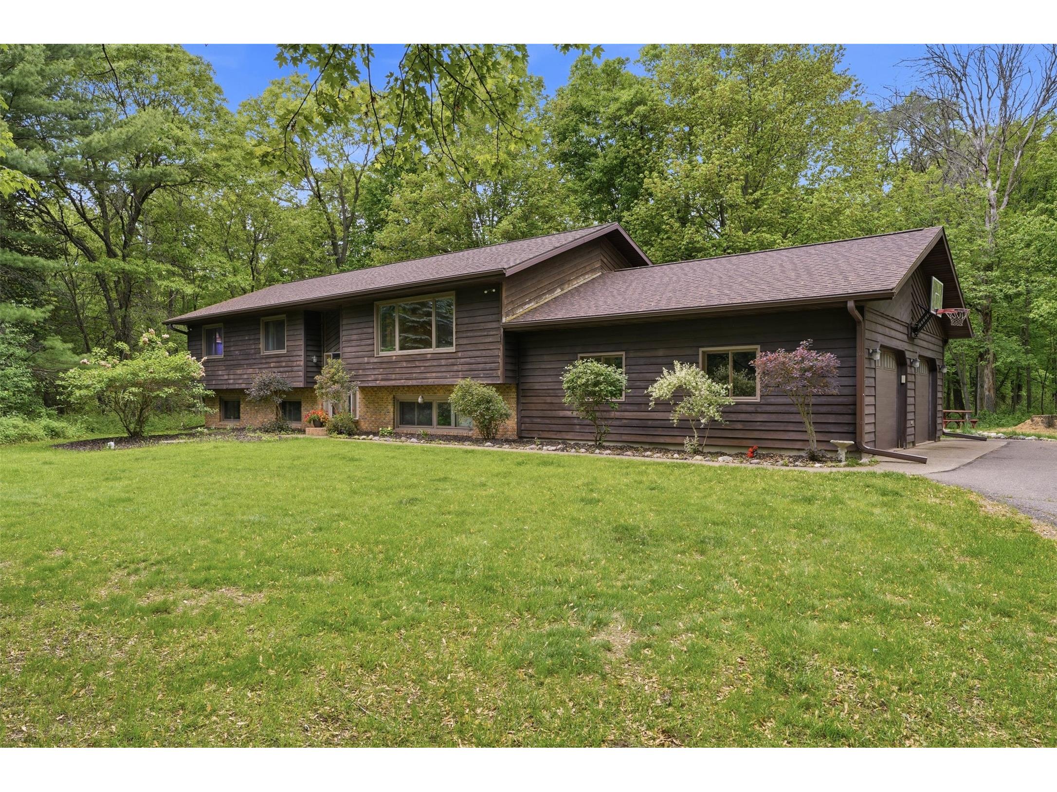 642 S 57th Avenue Eau Claire WI 54703 1600856 image3