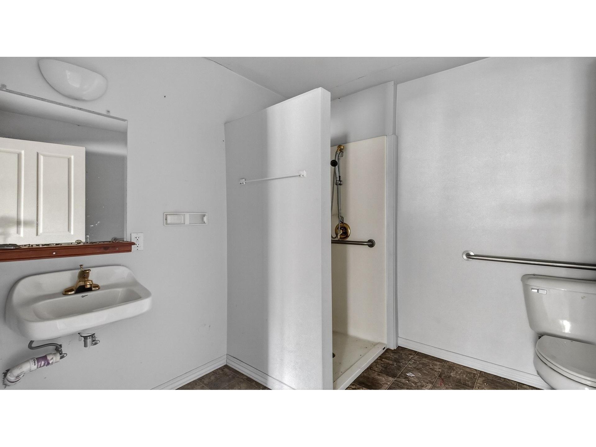 644 E Main Street Fairchild WI 54741 1599177 image10