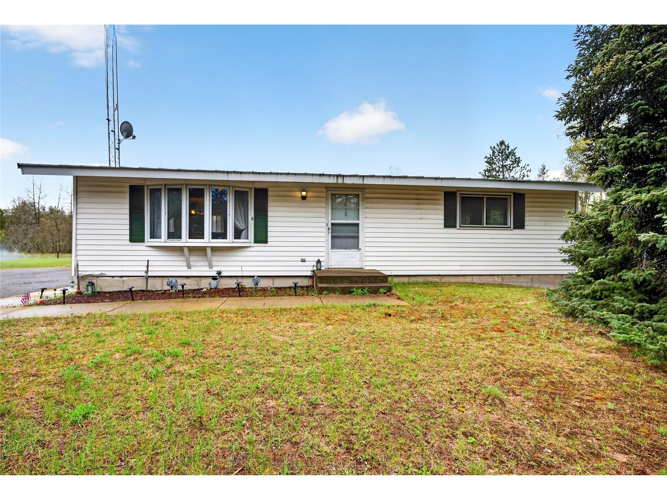 6525 State Road 77 Danbury WI 54830 1599785 image1