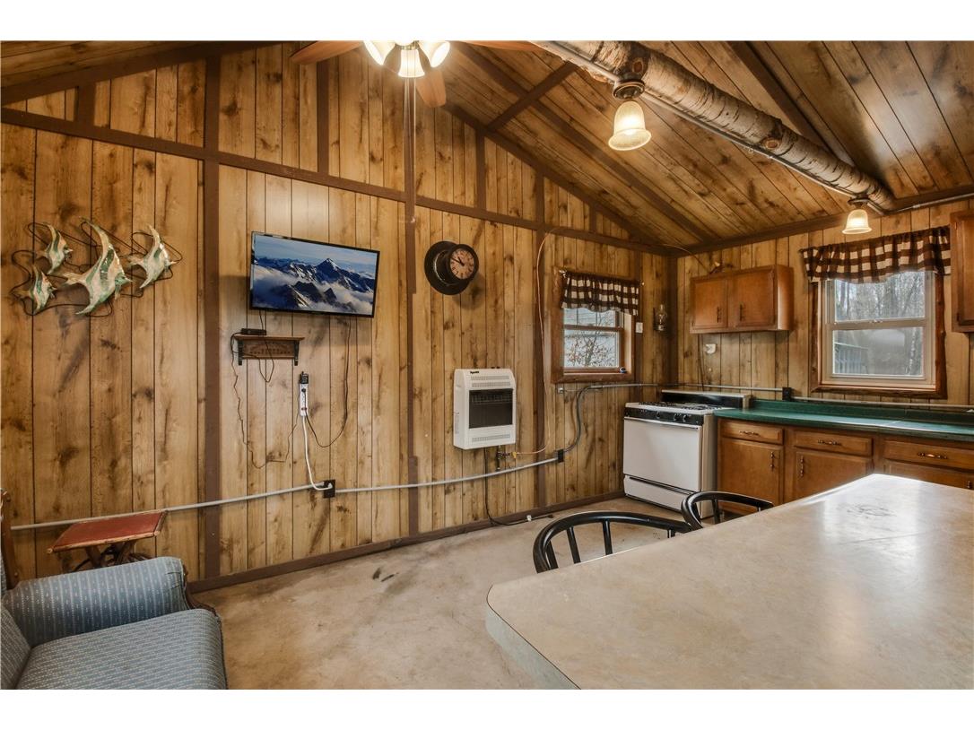 6549 N Kaiser Road Hawkins WI 54530 - LaVerne 1580459 image3