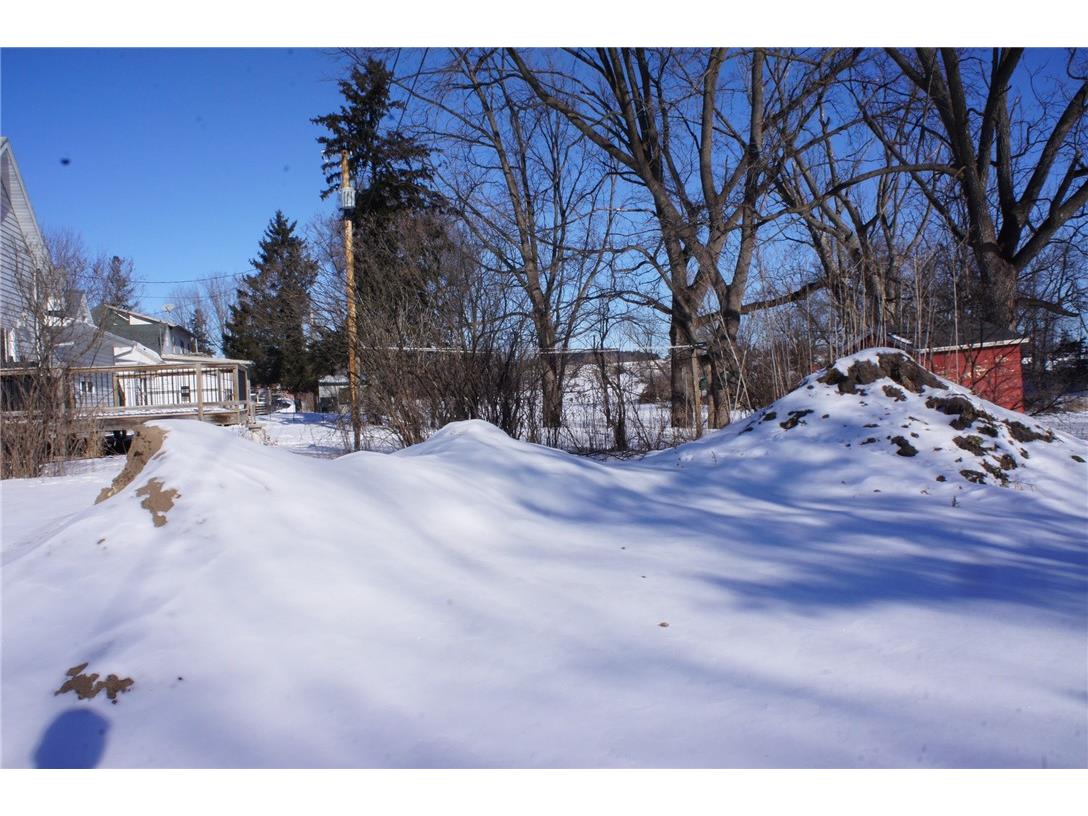 668 N Eau Claire Street Mondovi WI 54755 - Mirror Lake 1598107 image6
