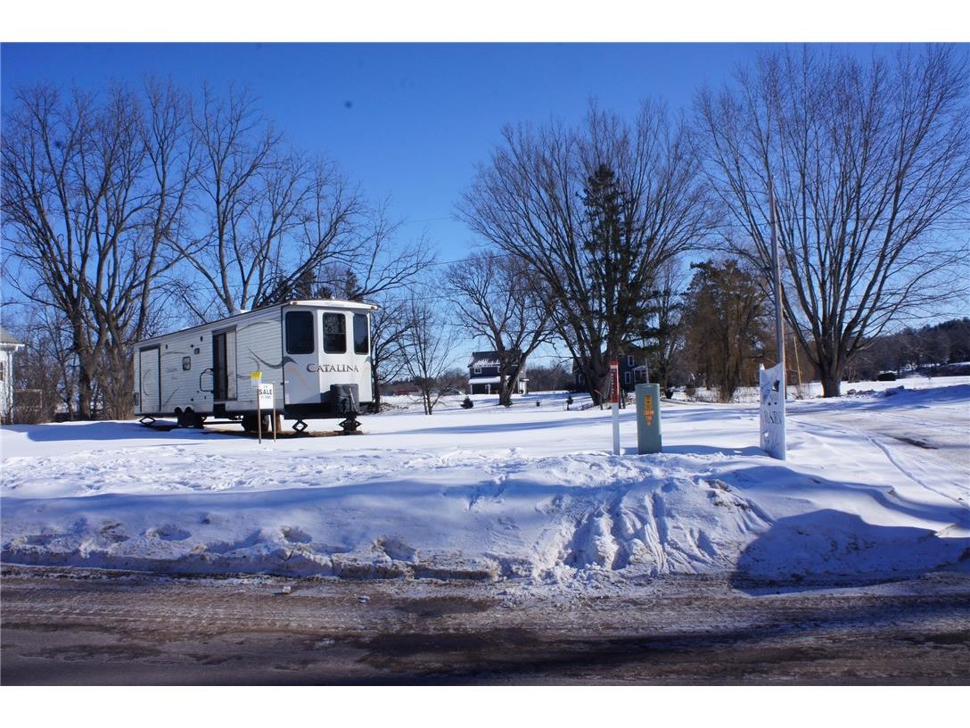 668 N Eau Claire Street Mondovi WI 54755 - Mirror Lake 1598107 image9