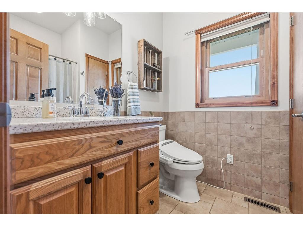 6751 30th Avenue Eau Claire WI 54703 1599782 image21