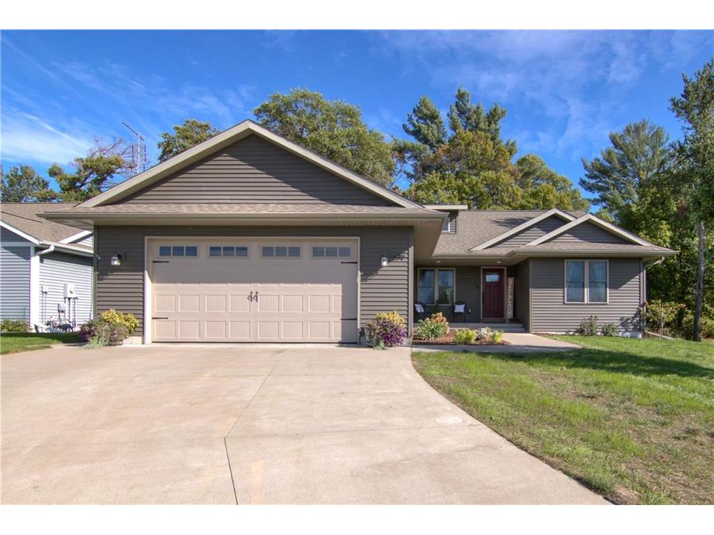 679 Autumn Drive Altoona WI 54720 1577420 image1