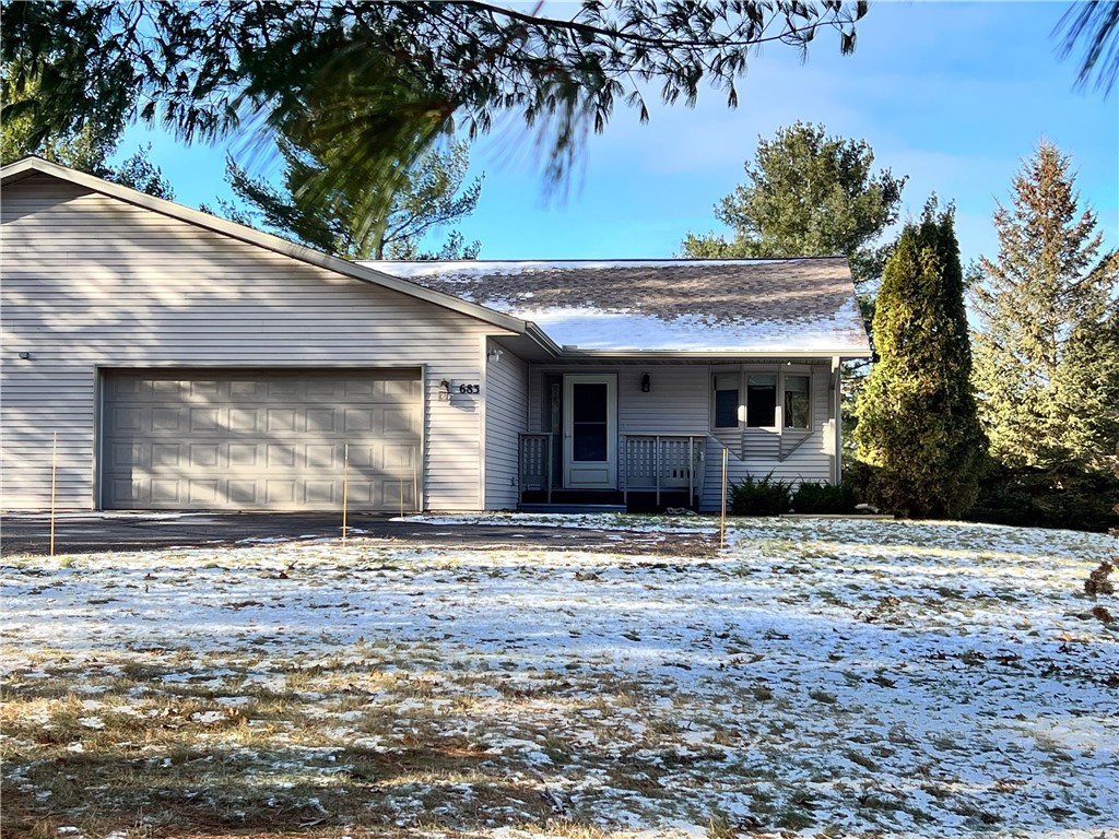 683 Oak Street Barron WI 54812 1587673 image1